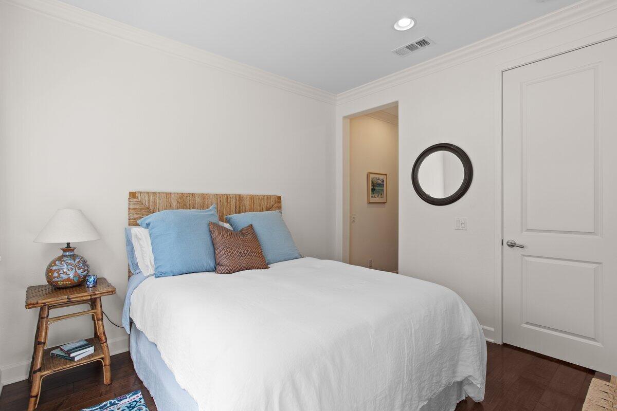 6360 Lagunitas Court