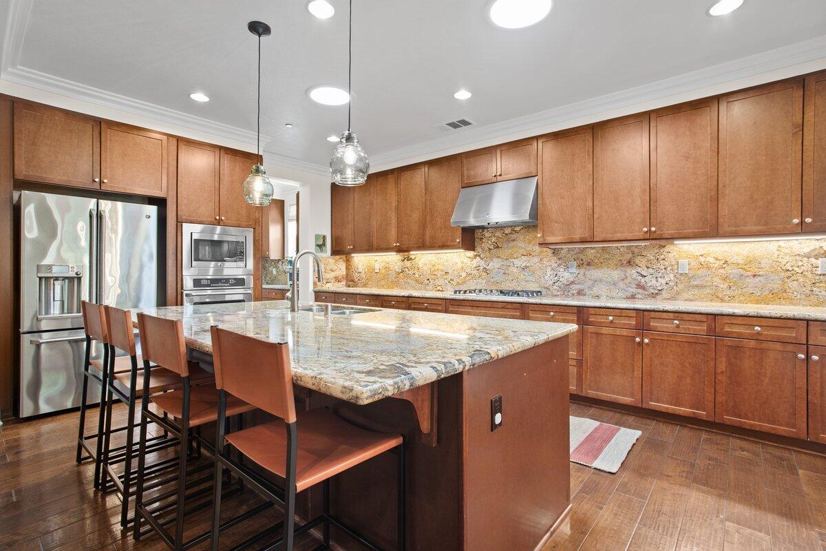 6360 Lagunitas Court