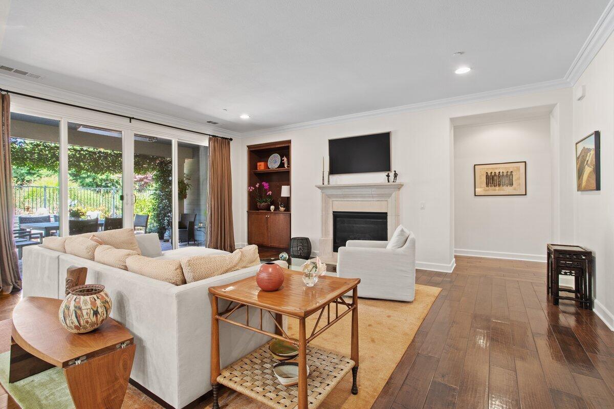 6360 Lagunitas Court