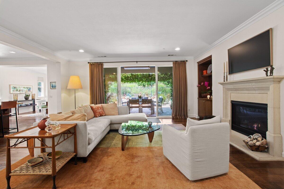 6360 Lagunitas Court