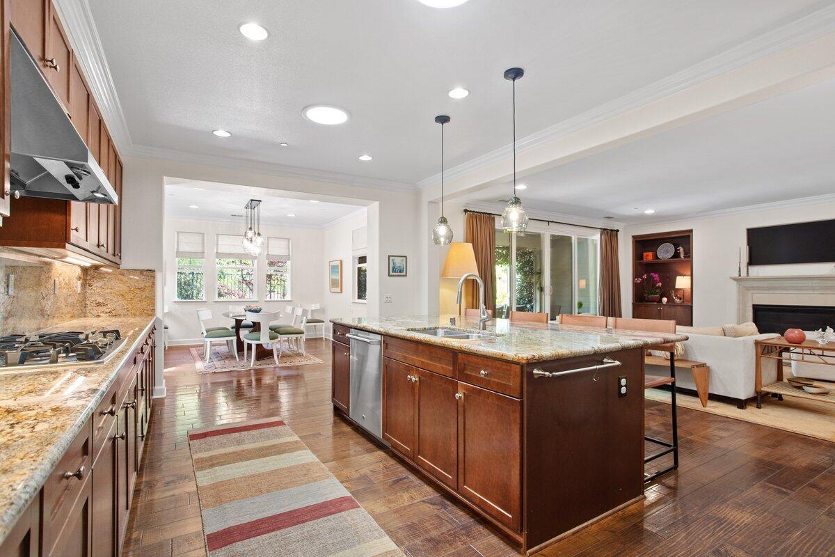 6360 Lagunitas Court