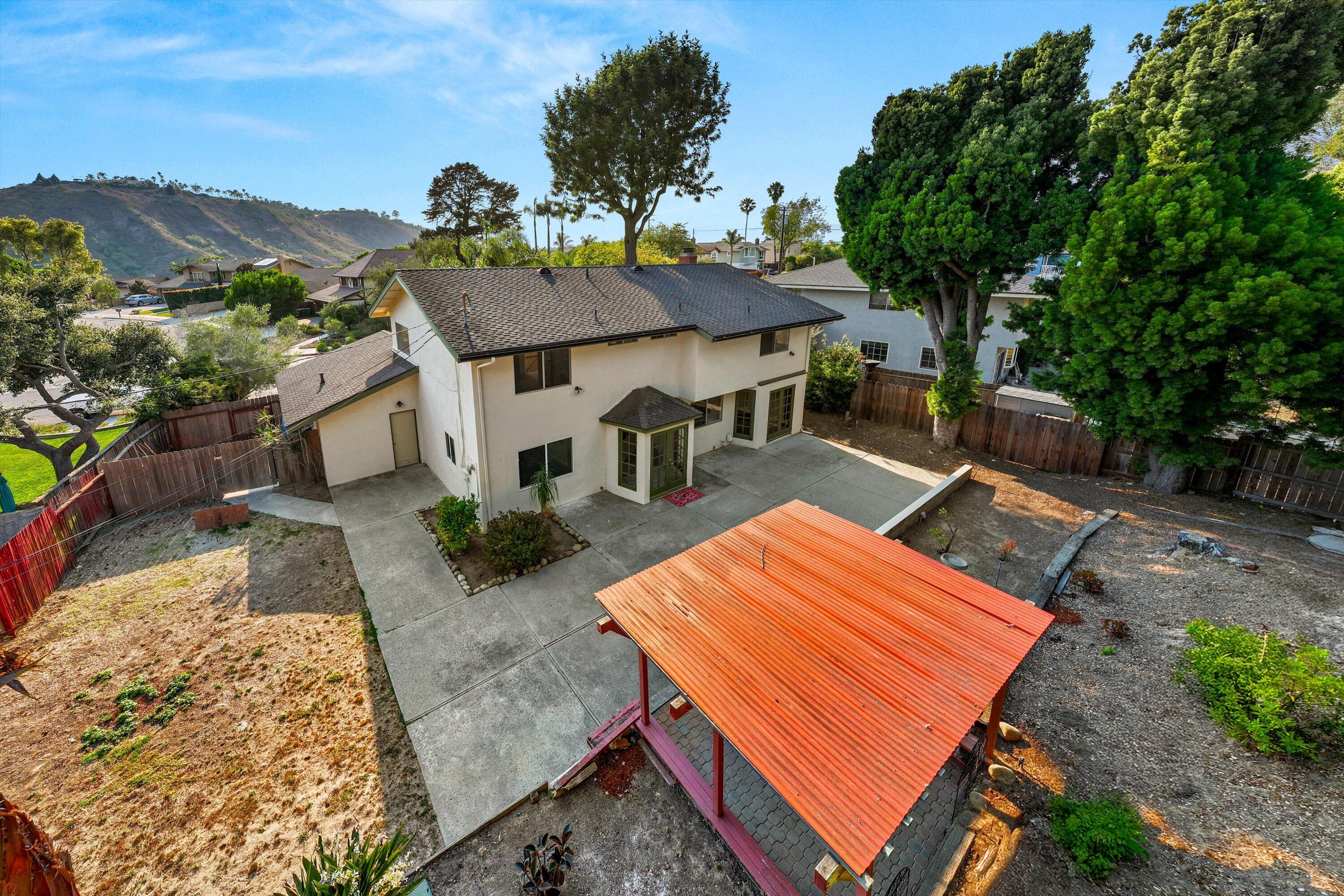 2210 St James Drive