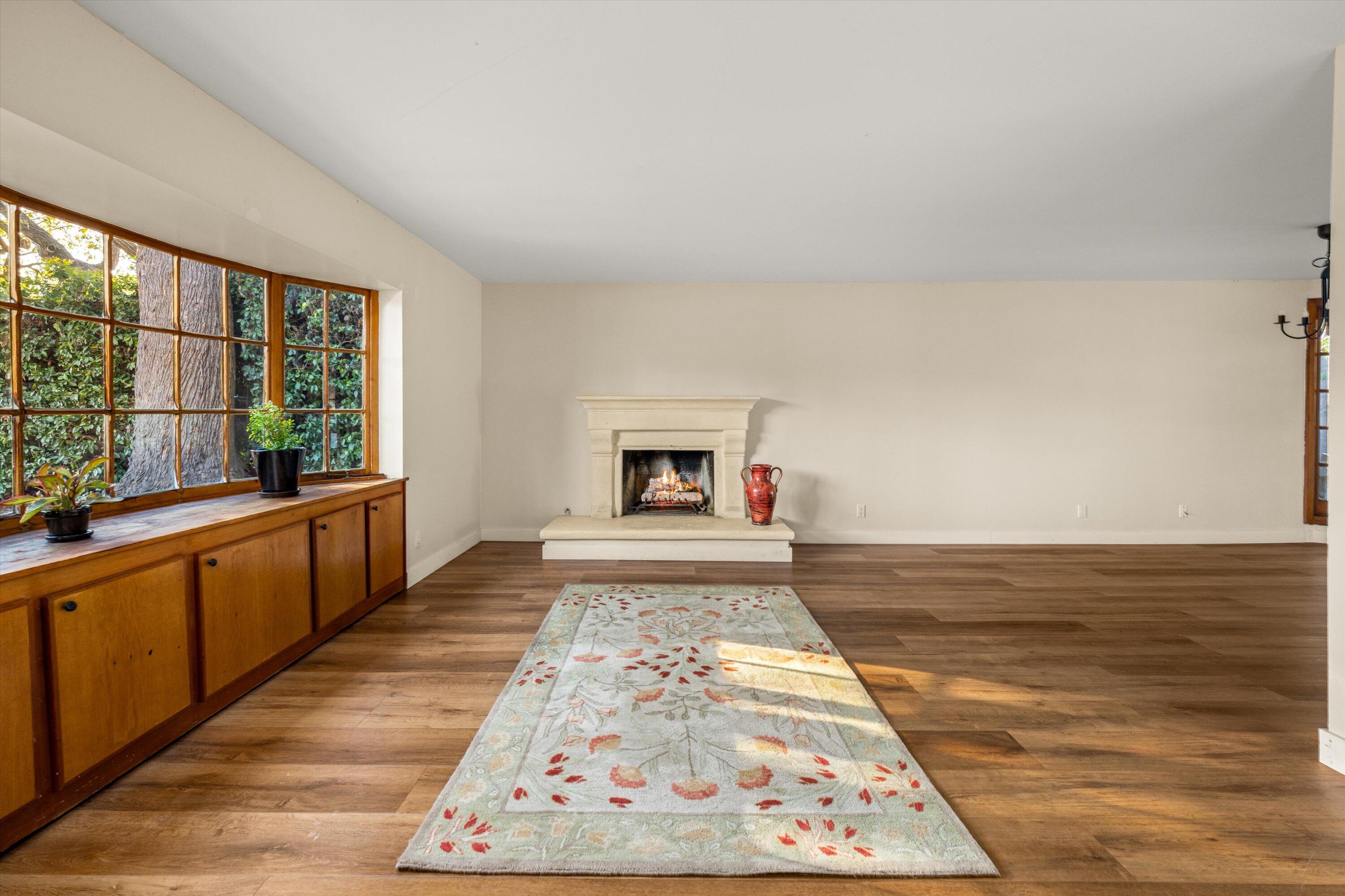 2210 St James Drive