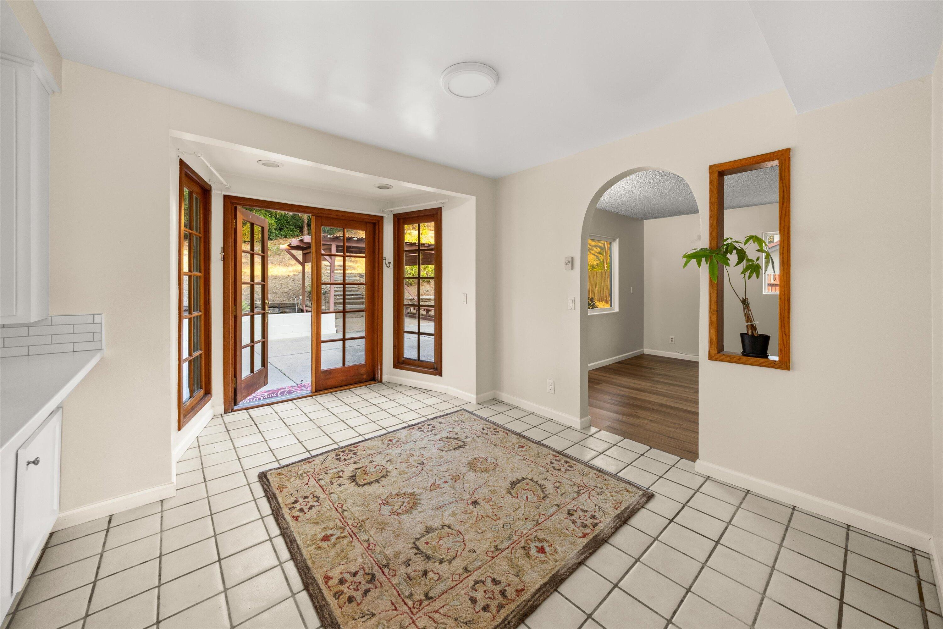 2210 St James Drive
