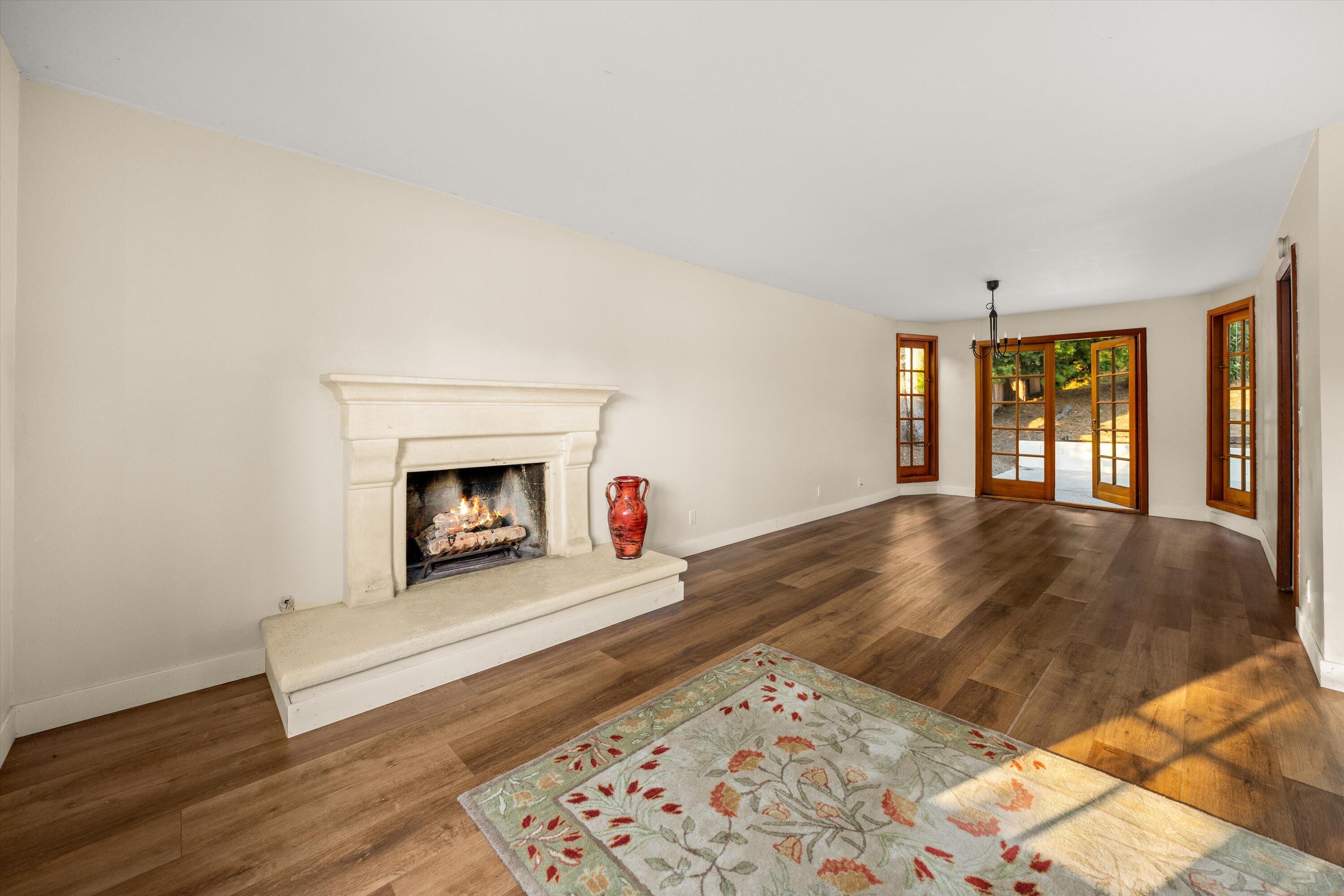 2210 St James Drive
