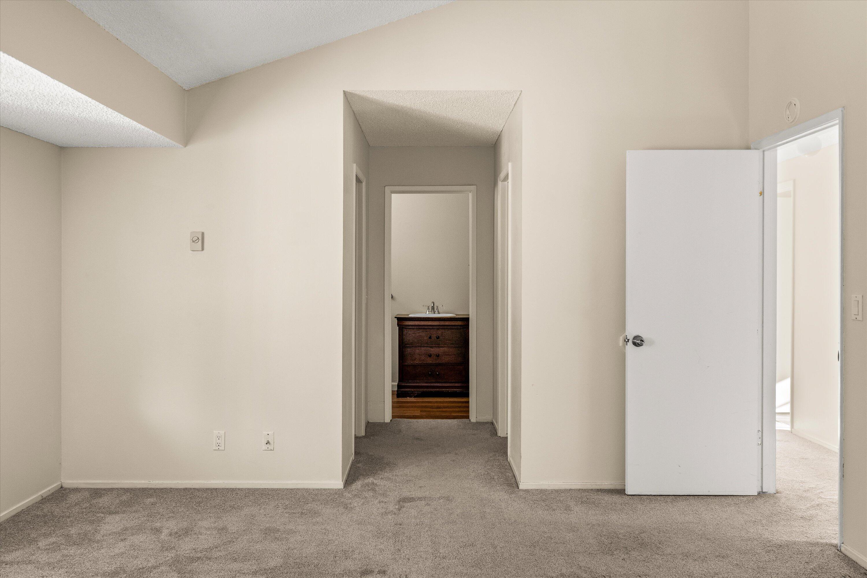 2210 St James Drive