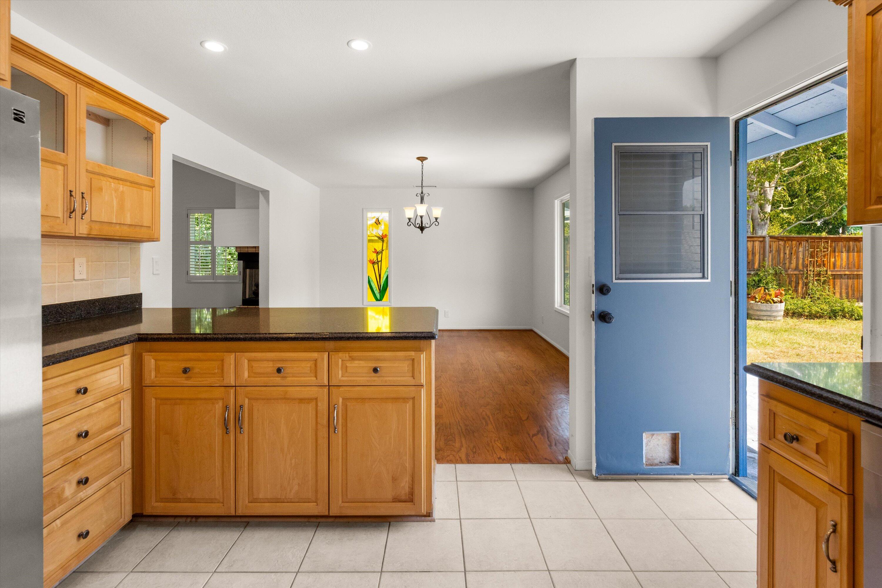 3767 Lincolnwood Drive