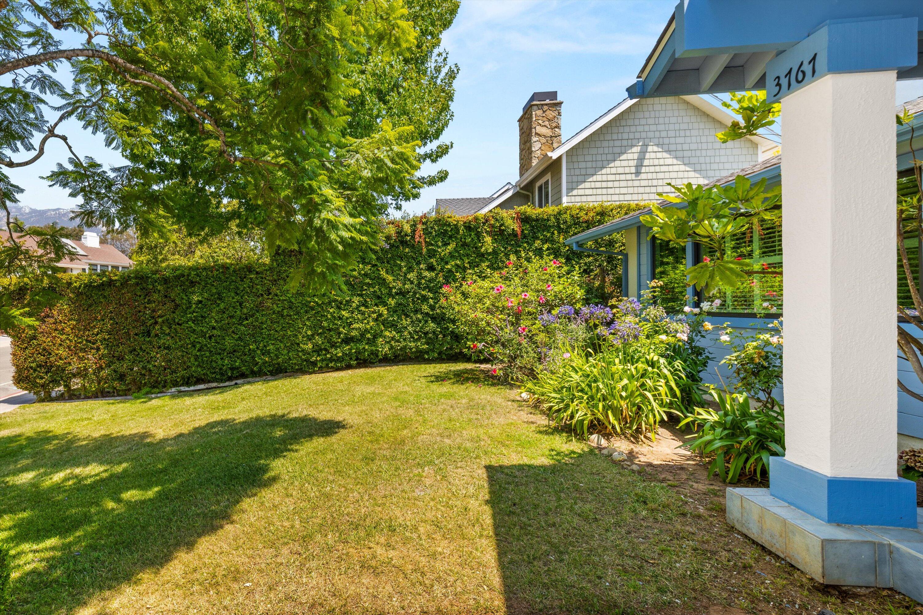 3767 Lincolnwood Drive