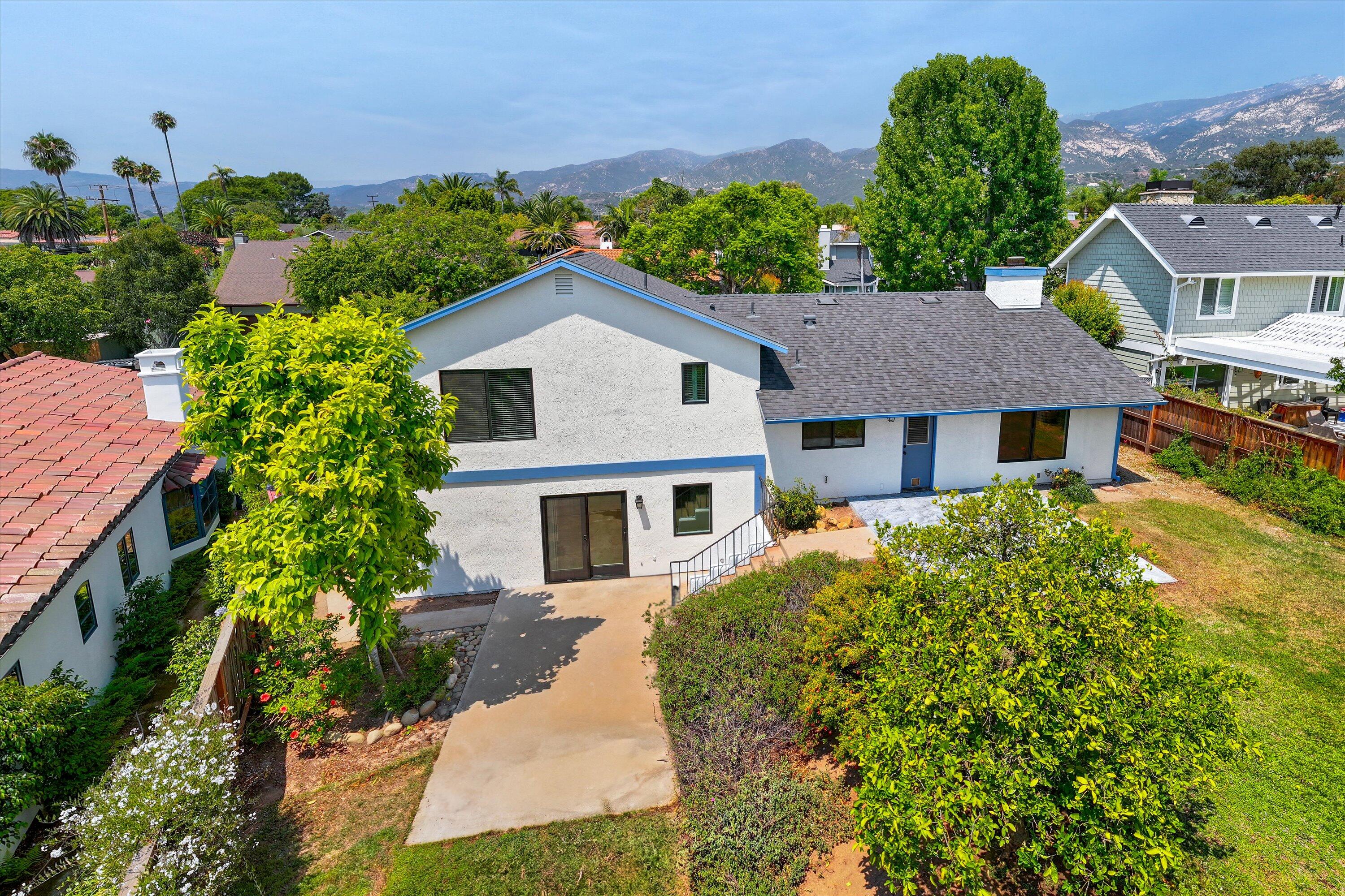 3767 Lincolnwood Drive