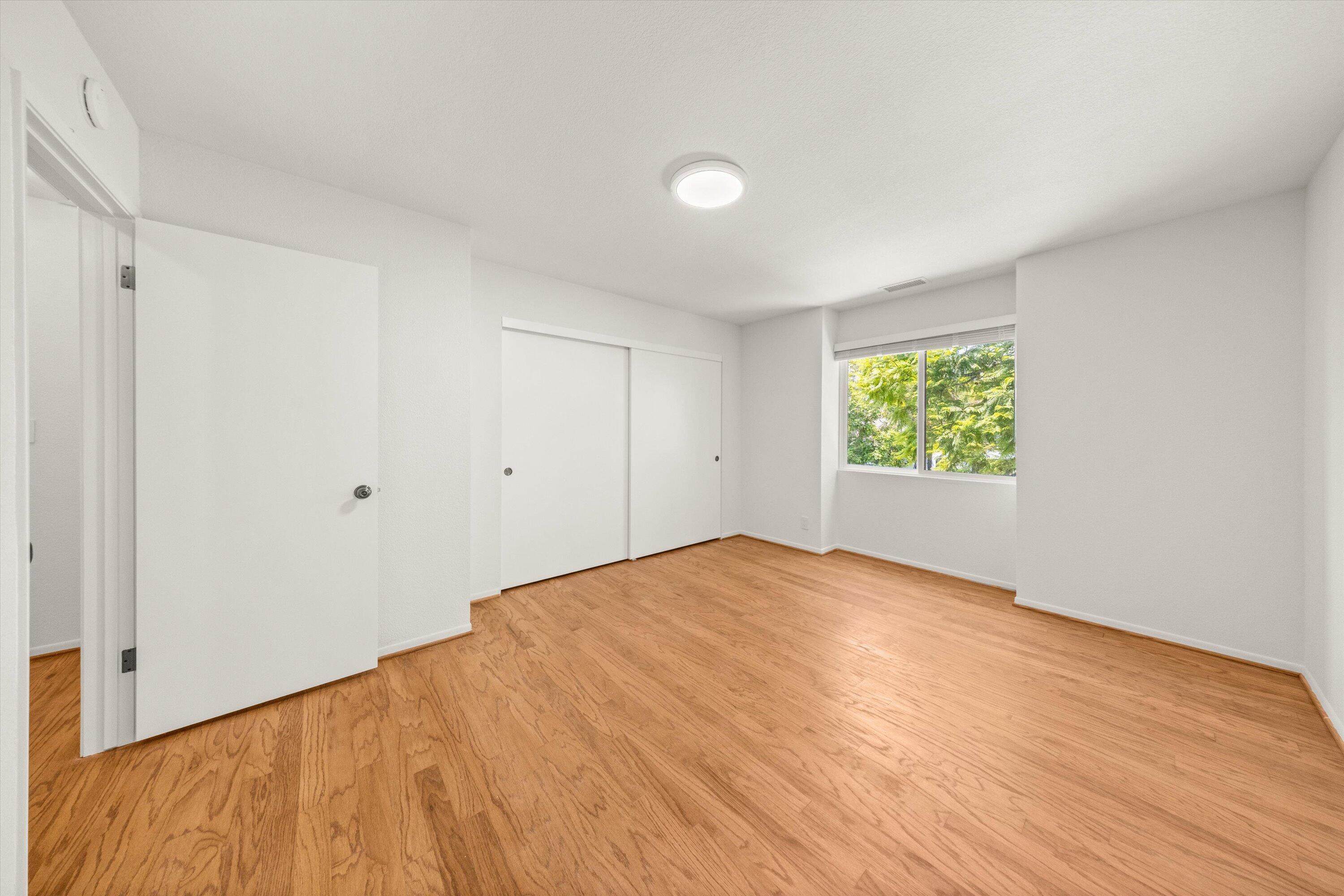 3767 Lincolnwood Drive