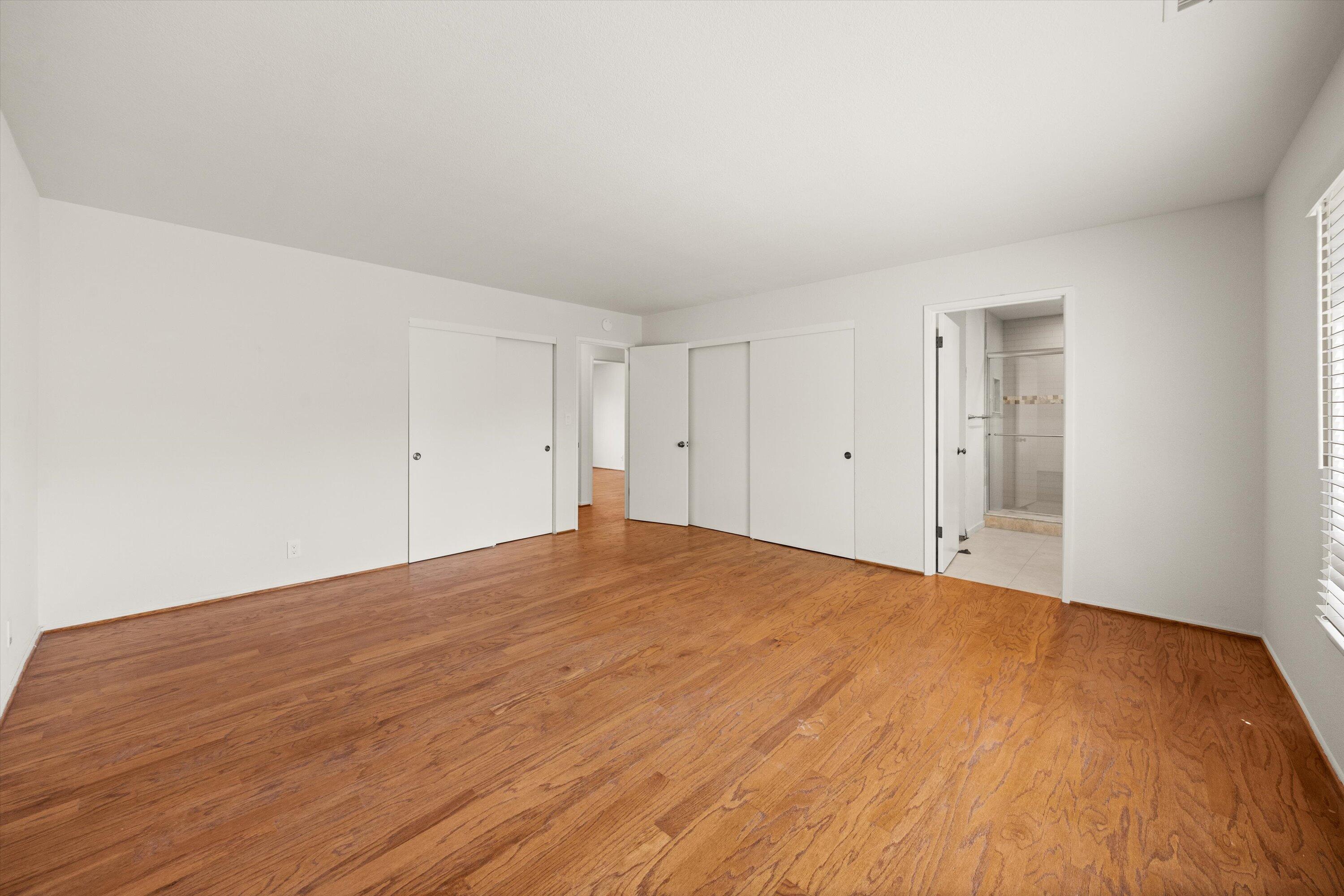 3767 Lincolnwood Drive