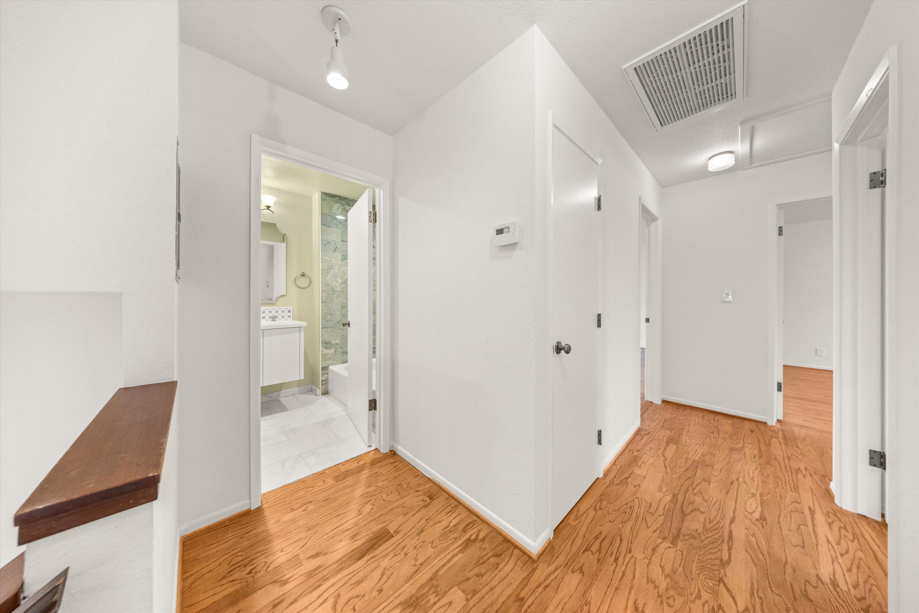 3767 Lincolnwood Drive