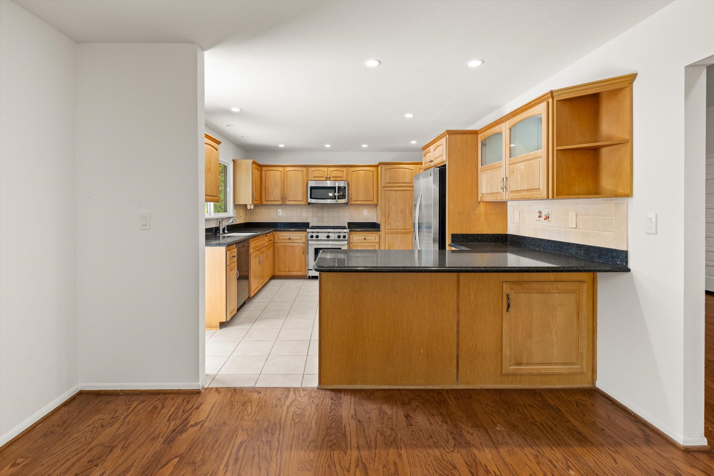 3767 Lincolnwood Drive