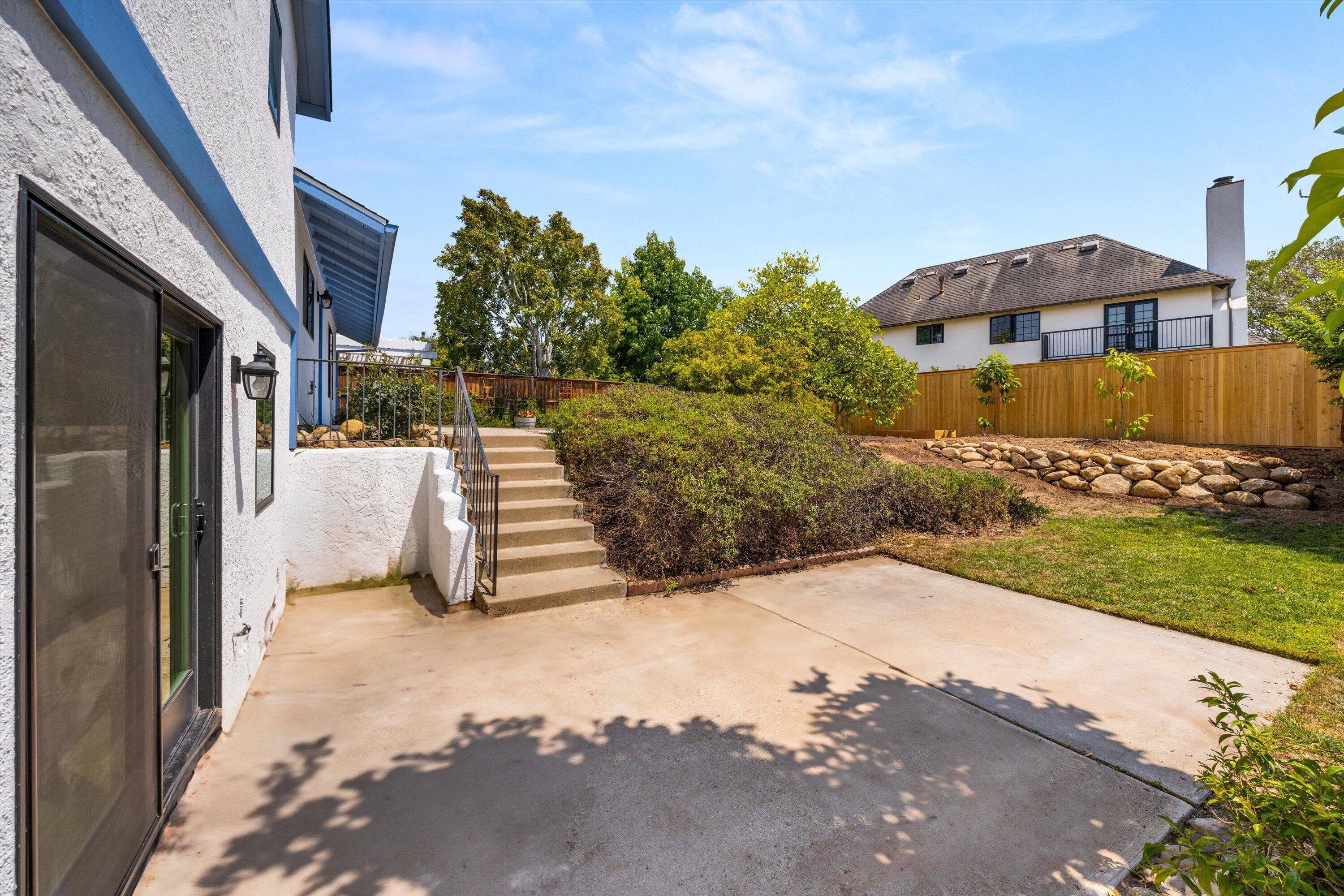3767 Lincolnwood Drive