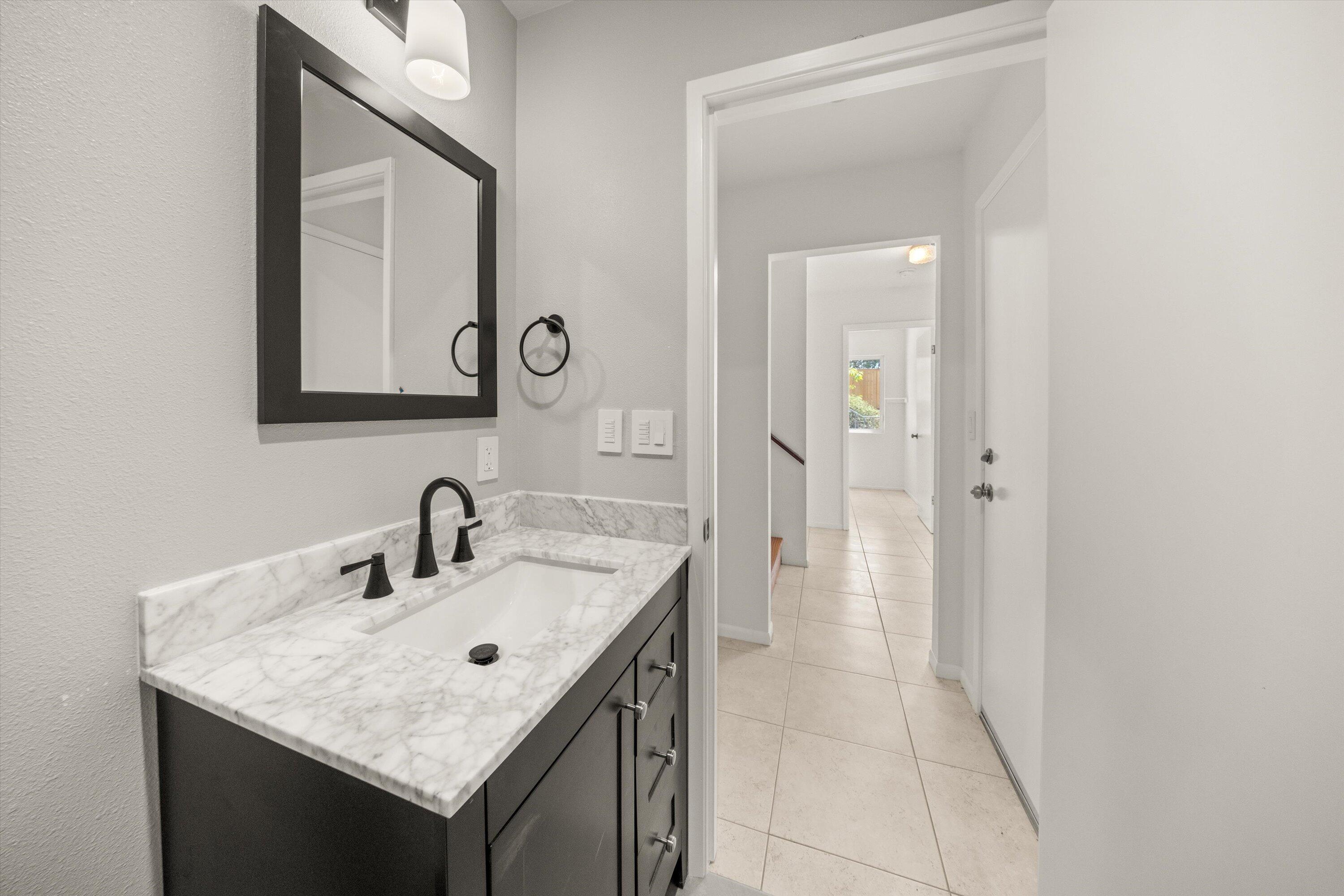 3767 Lincolnwood Drive