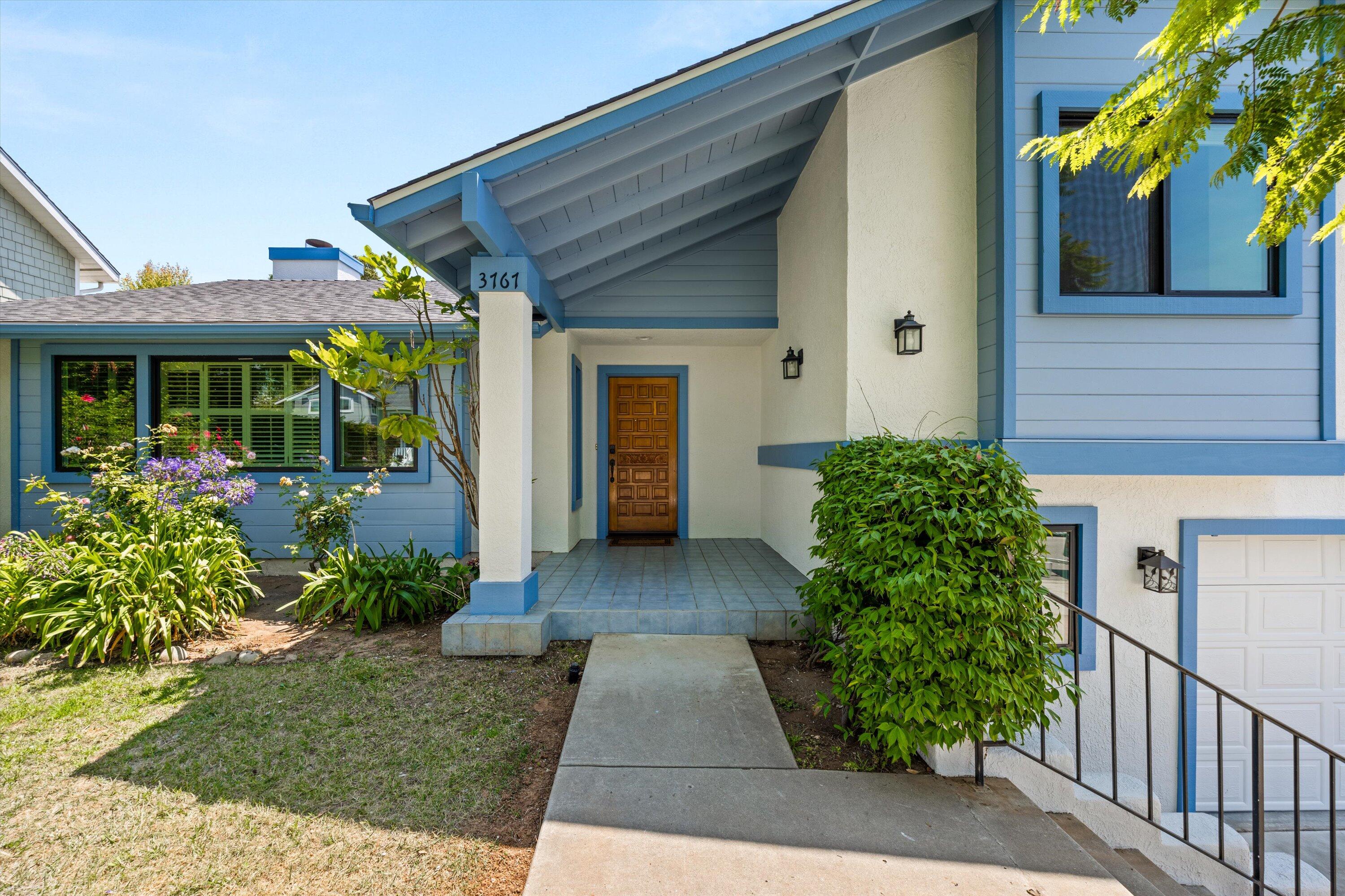 3767 Lincolnwood Drive