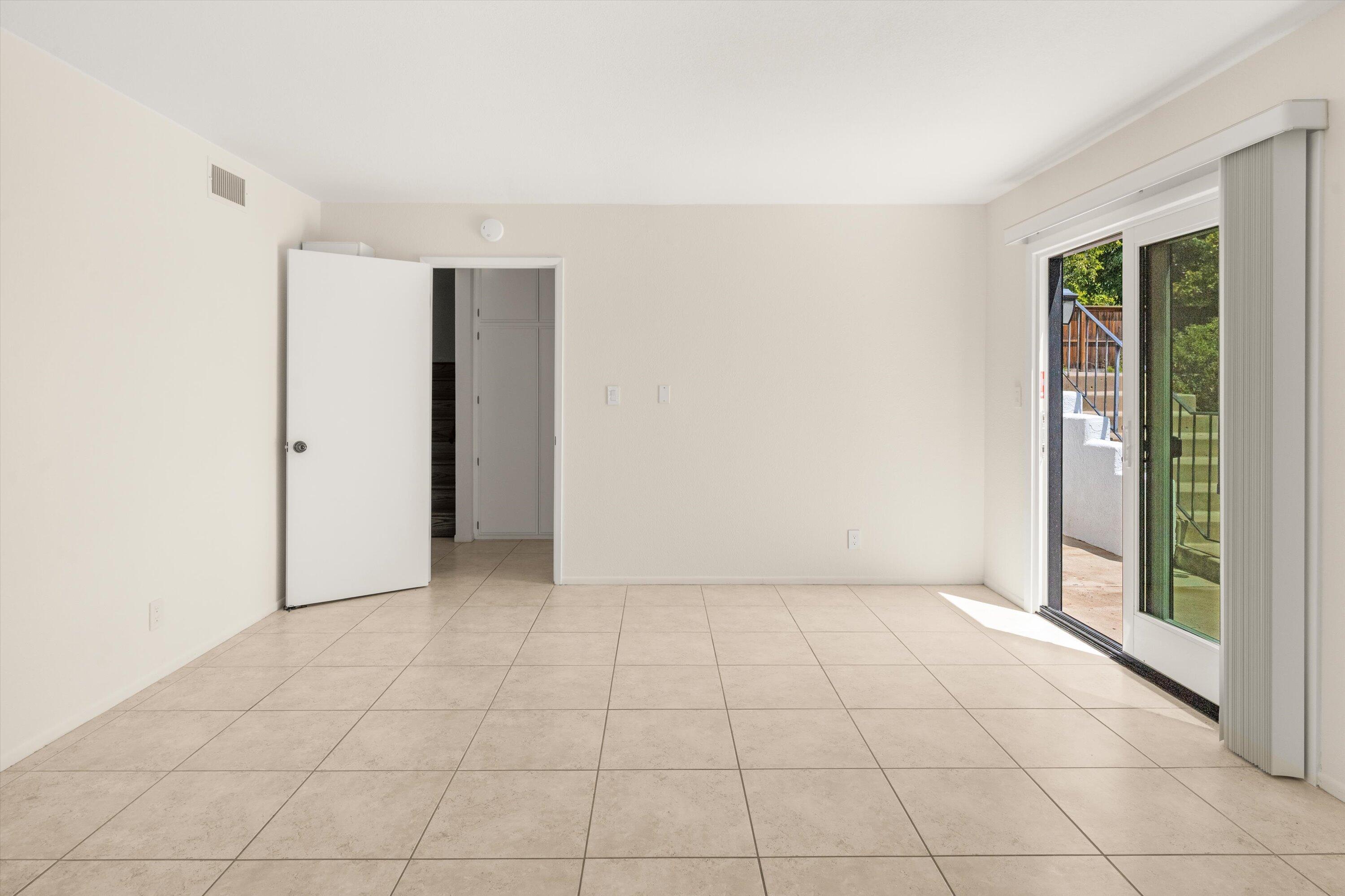 3767 Lincolnwood Drive