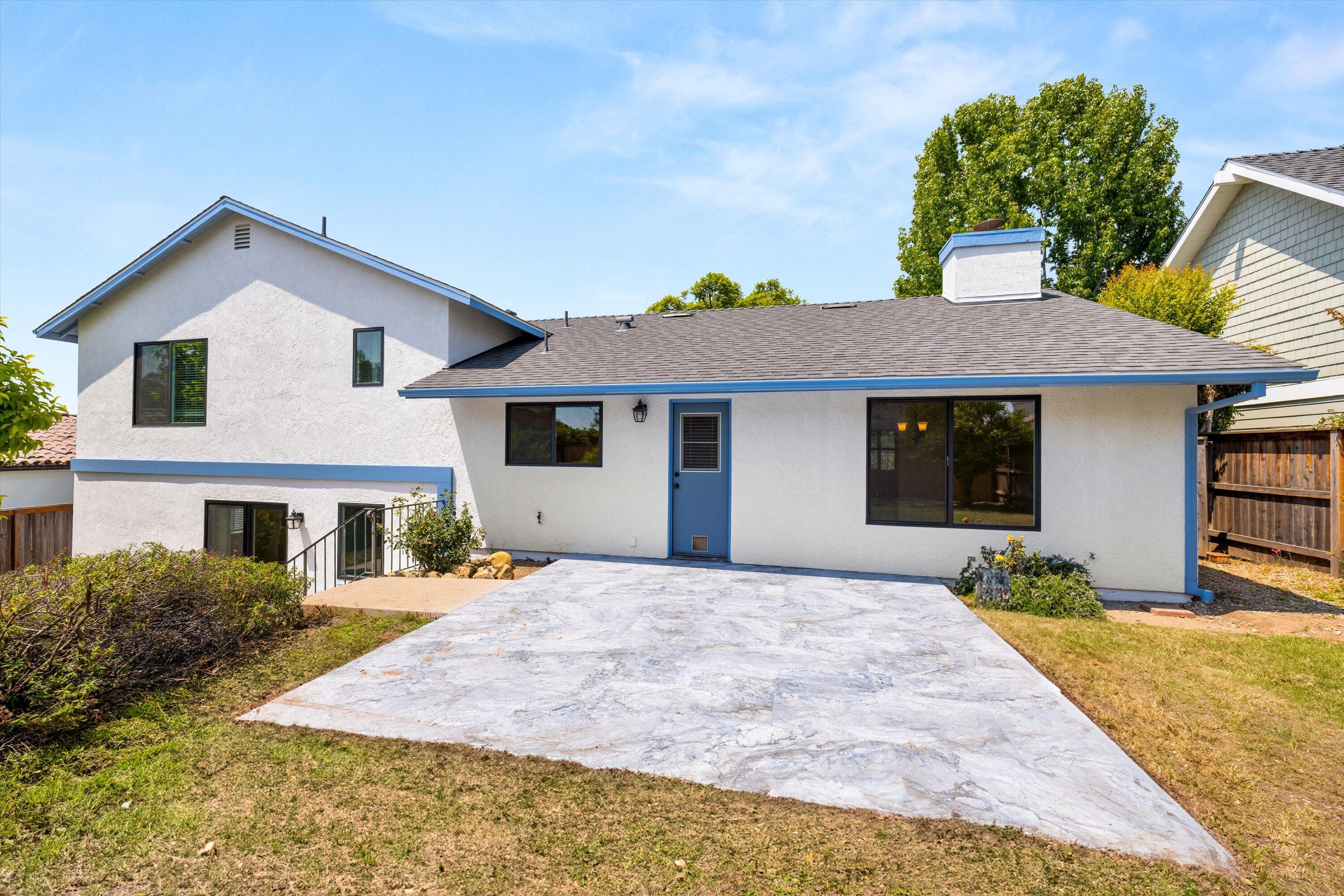 3767 Lincolnwood Drive