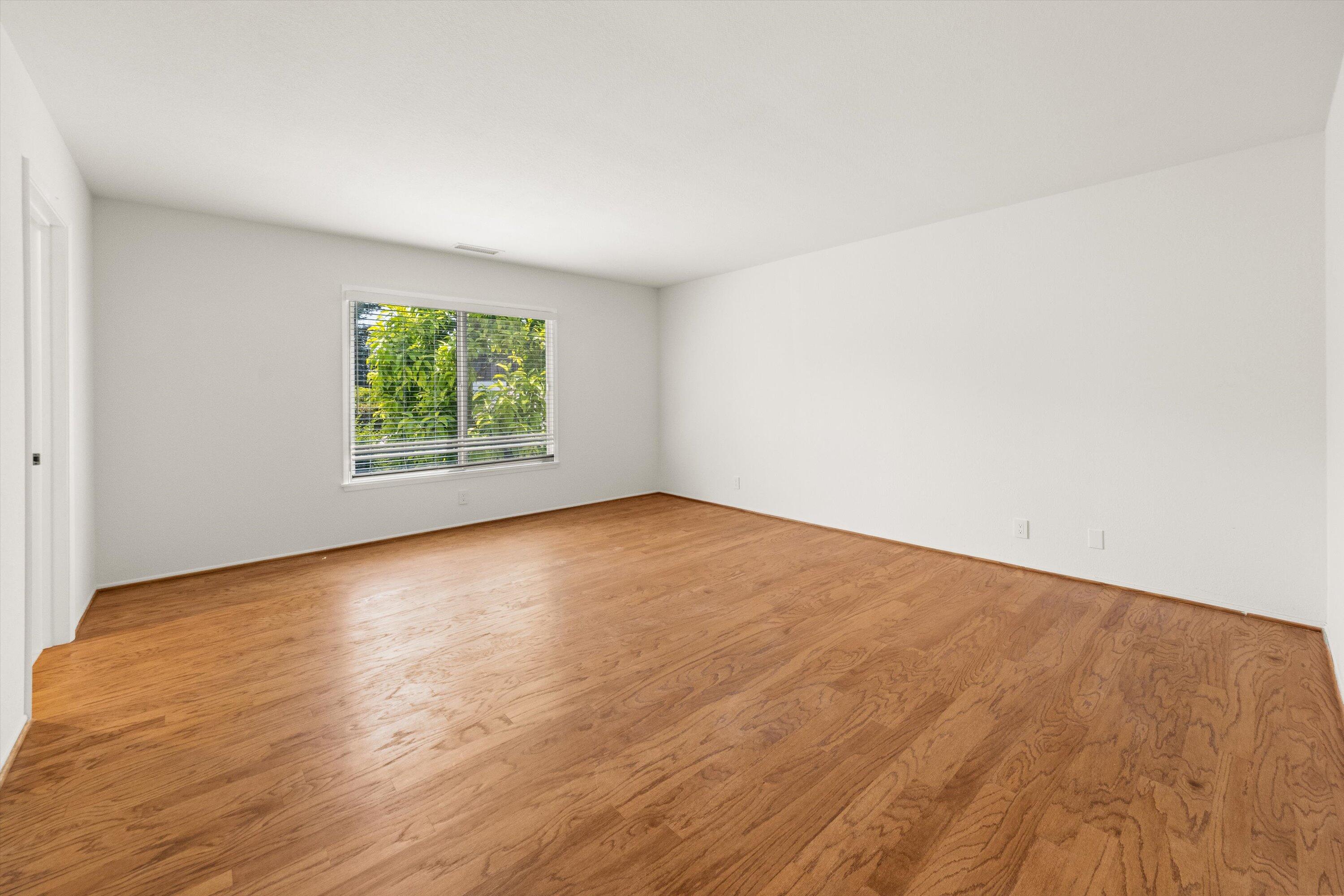 3767 Lincolnwood Drive