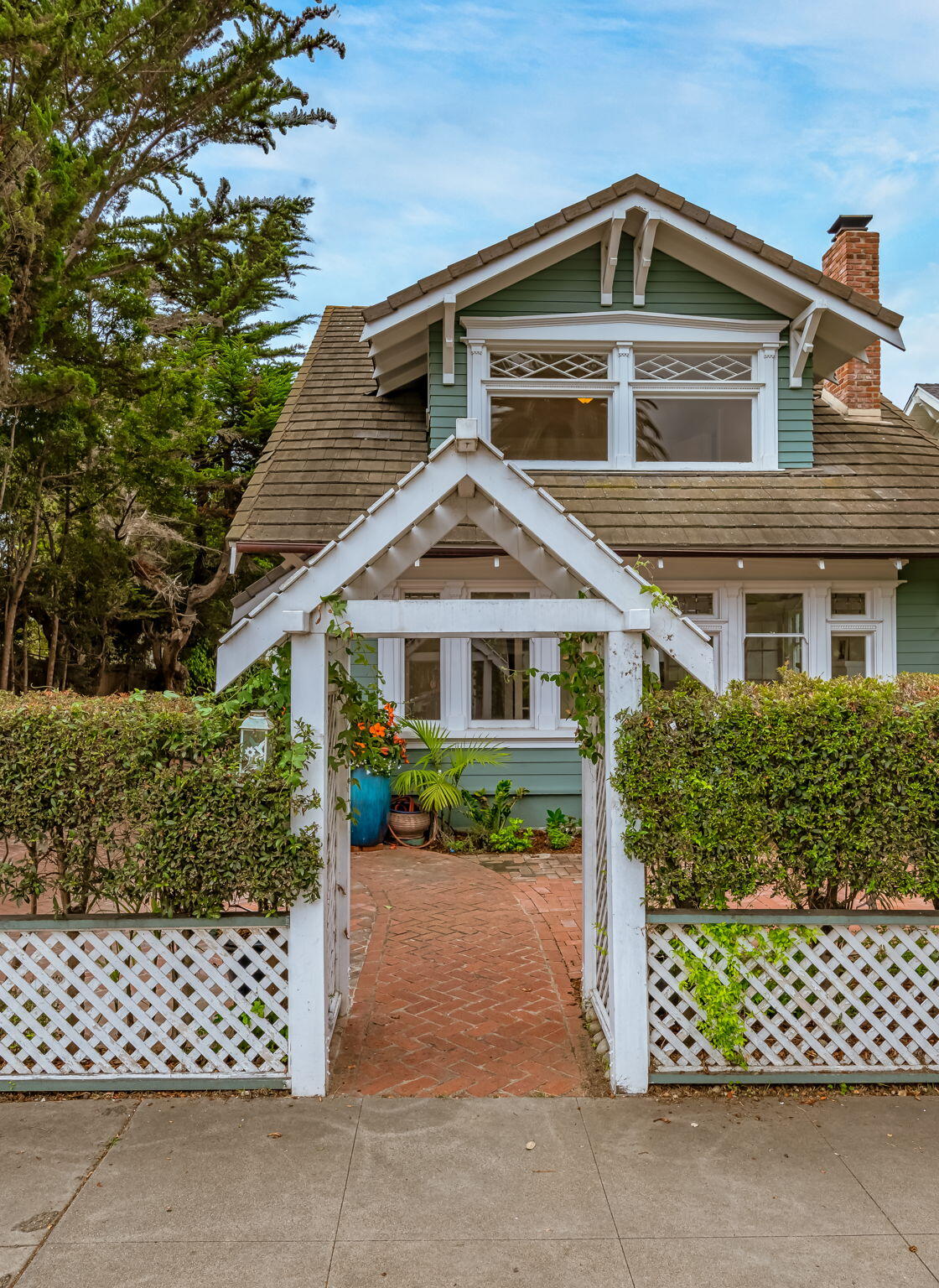 430 Corona Del Mar