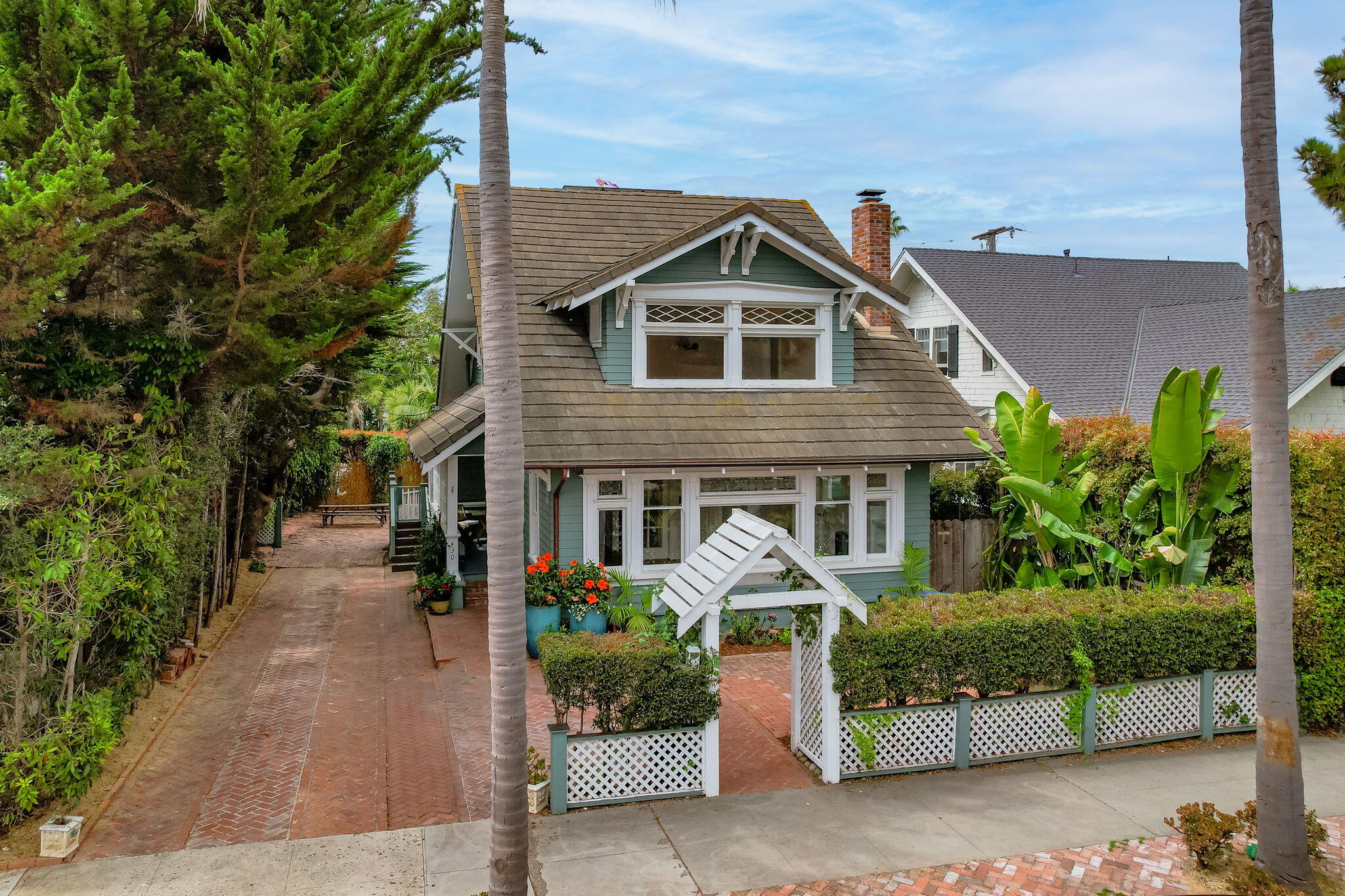 430 Corona Del Mar