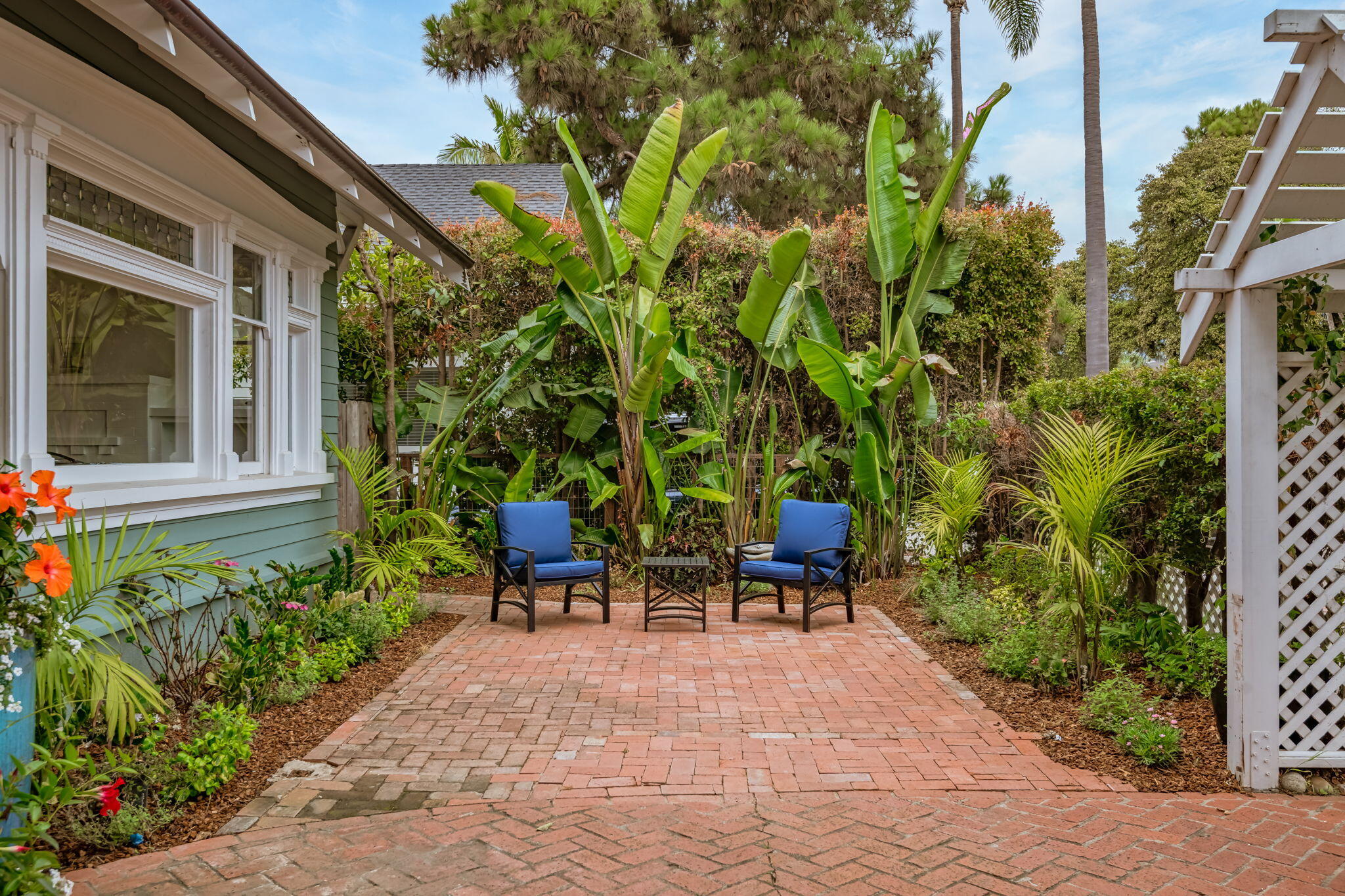 430 Corona Del Mar