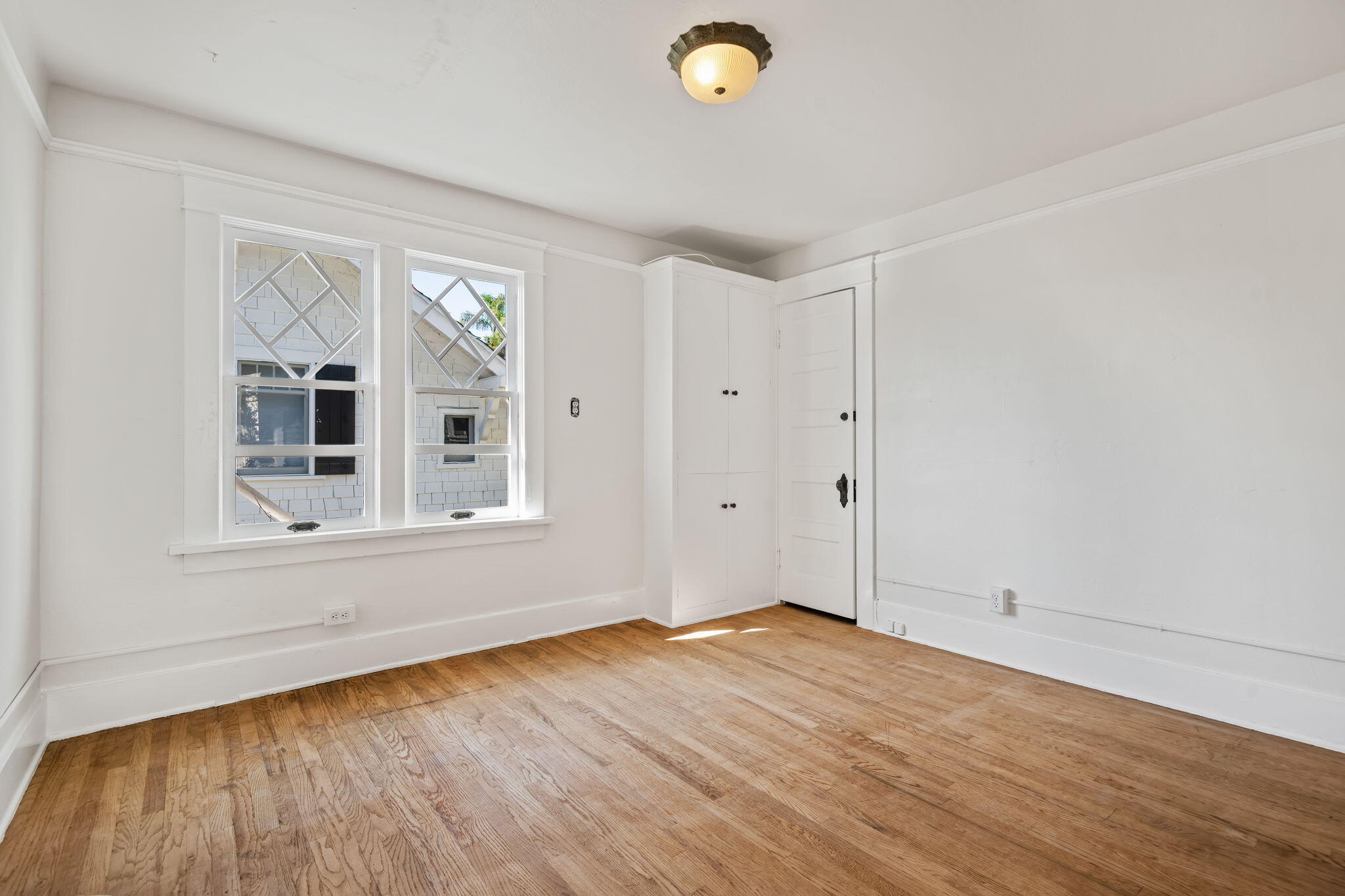 430 Corona Del Mar