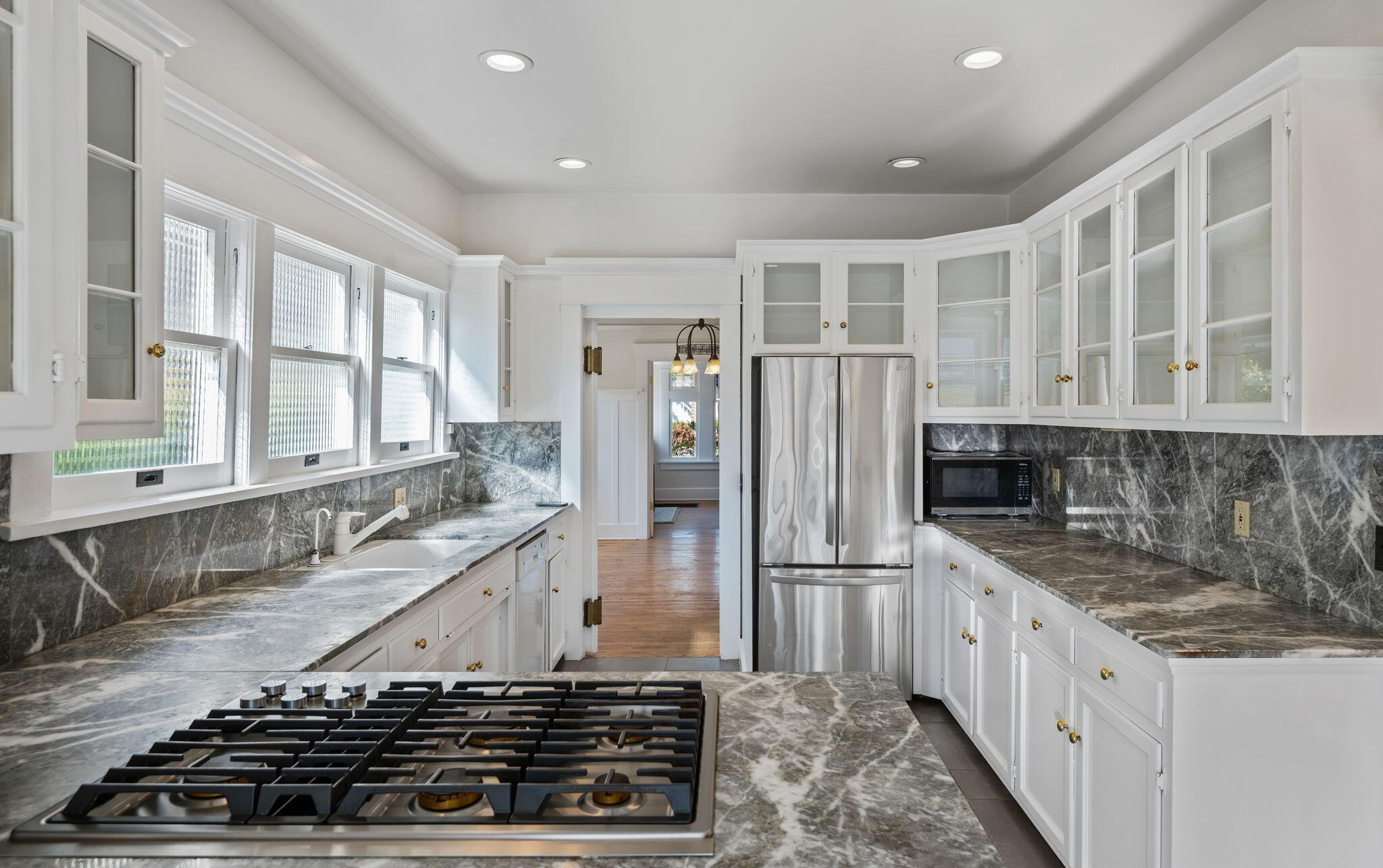 430 Corona Del Mar