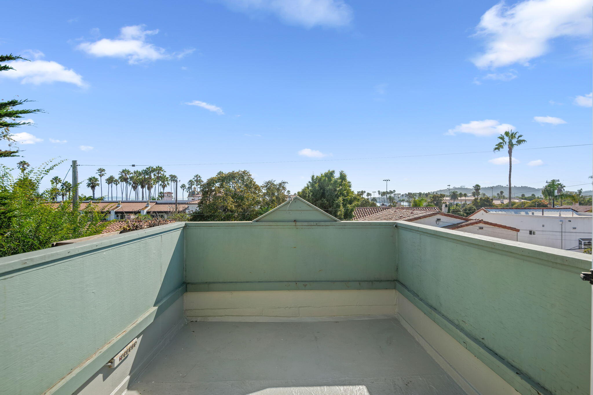 430 Corona Del Mar