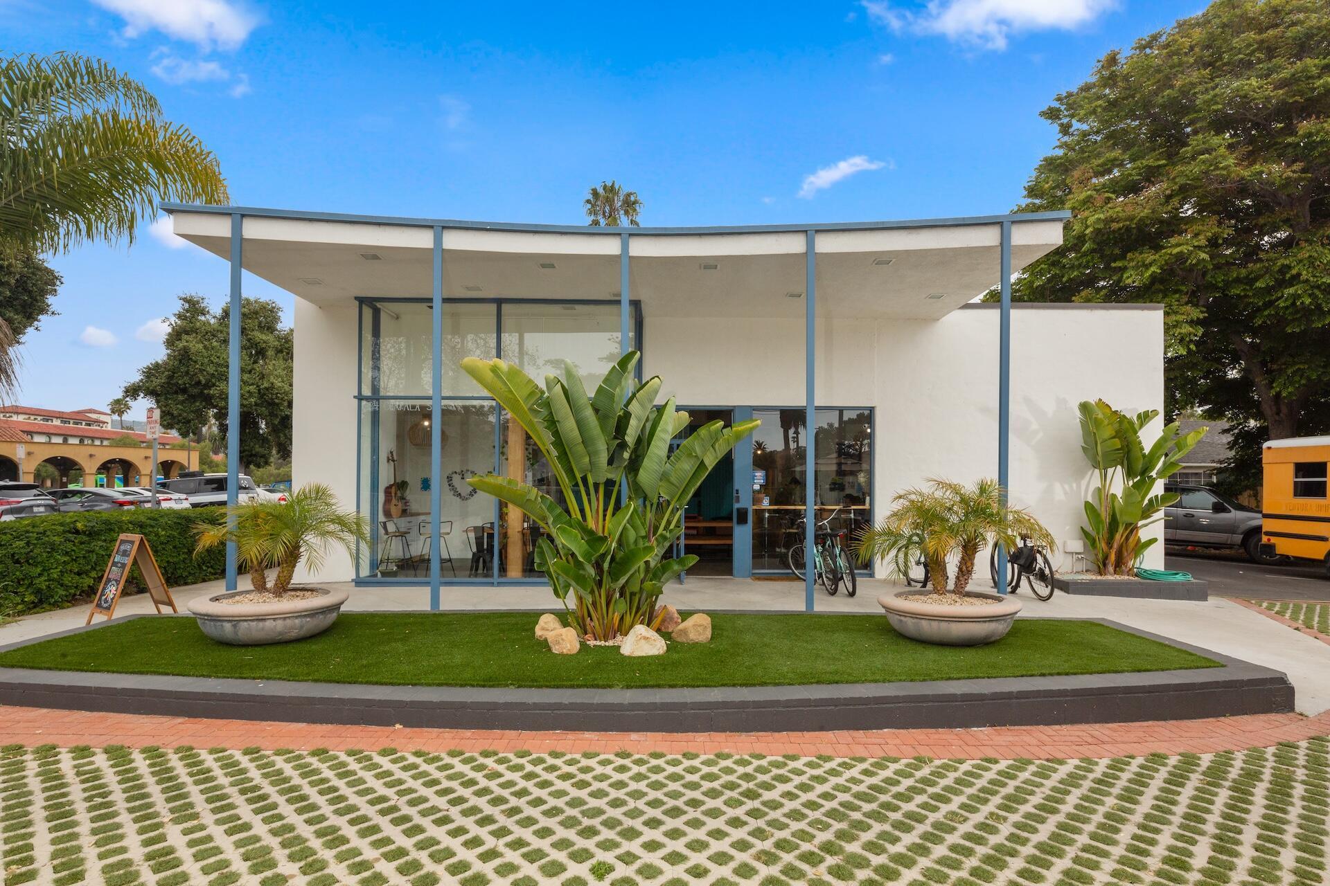 134-A Chapala Street