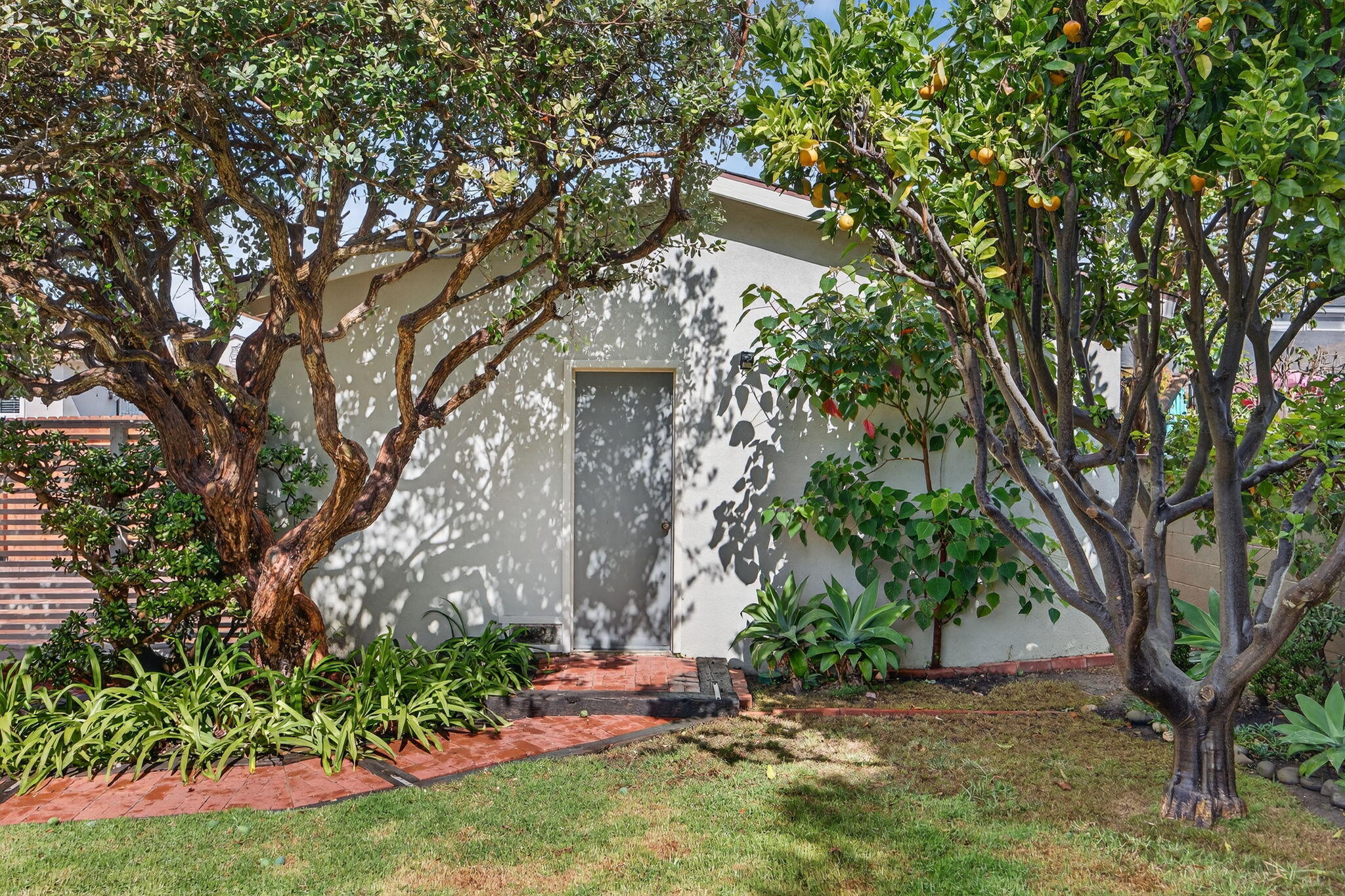 664 Lemon Grove Avenue