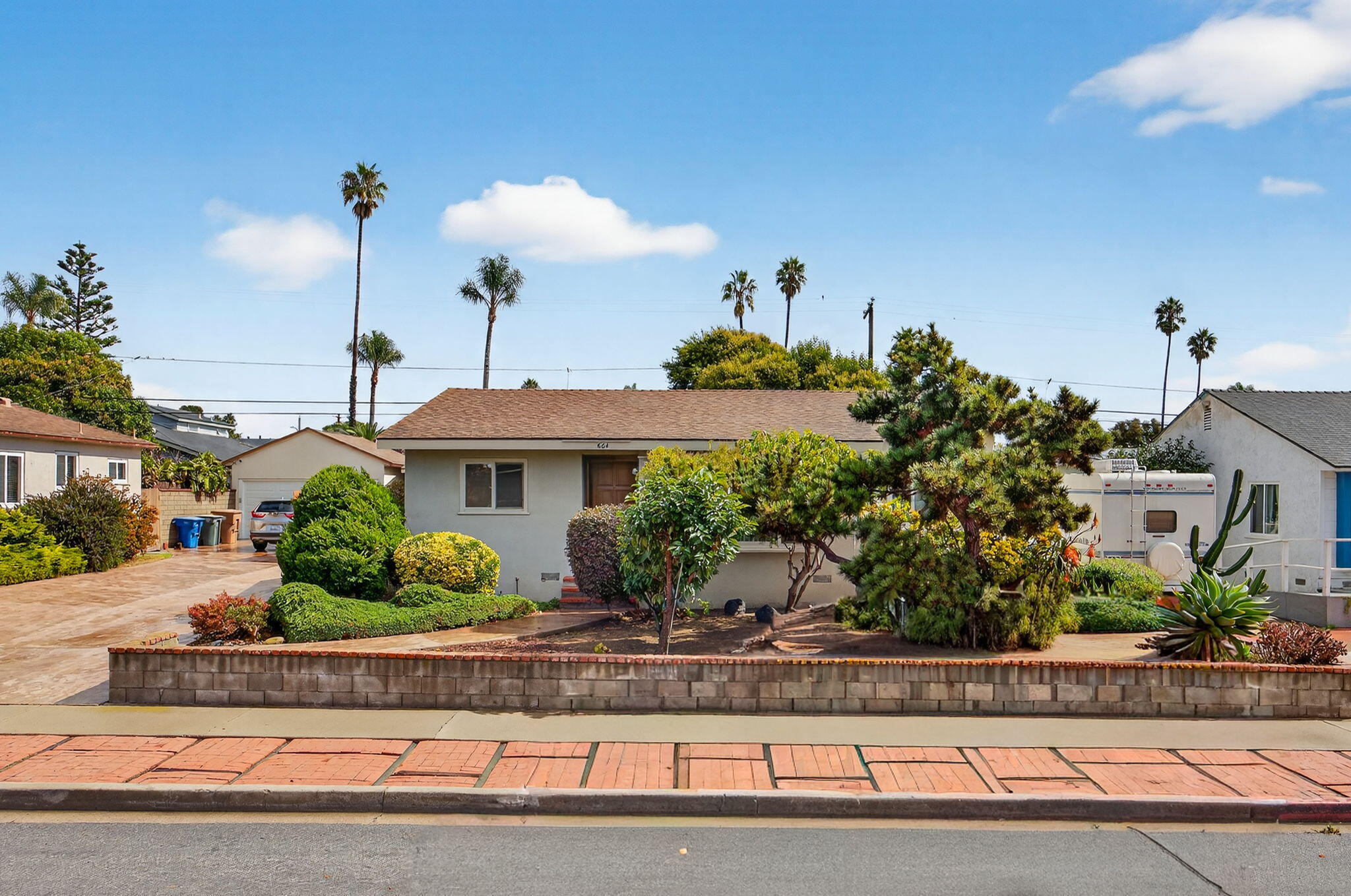 664 Lemon Grove Avenue