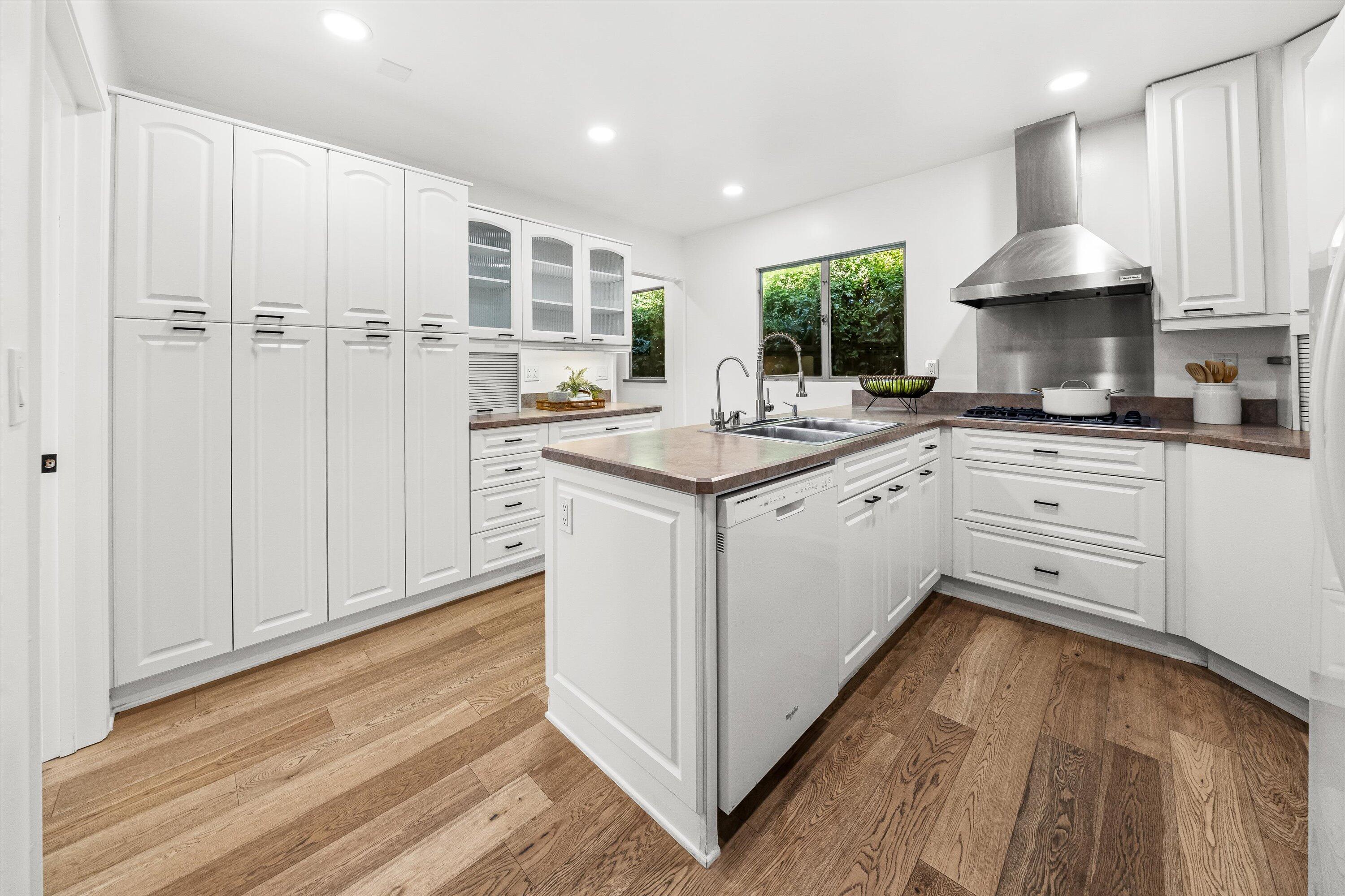 1418 Alta Vista Road