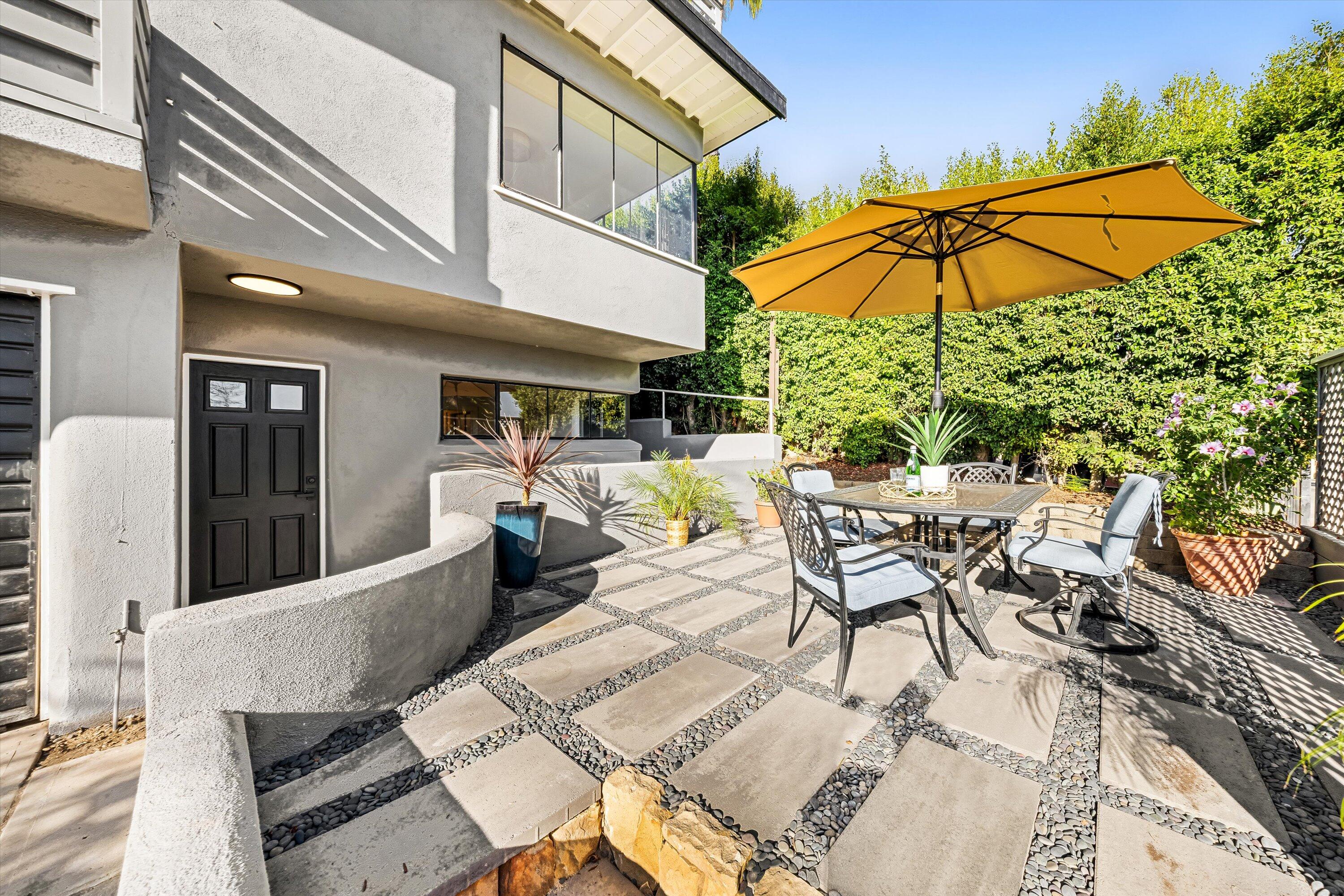 1418 Alta Vista Road