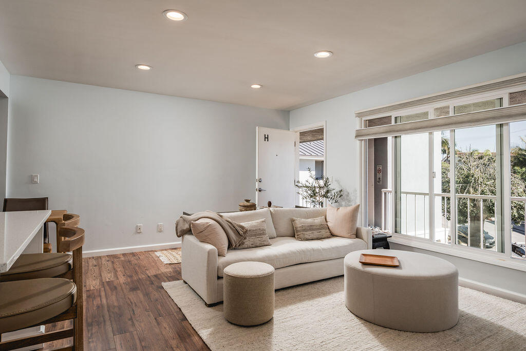 440 Corona Del Mar, SANTA BARBARA