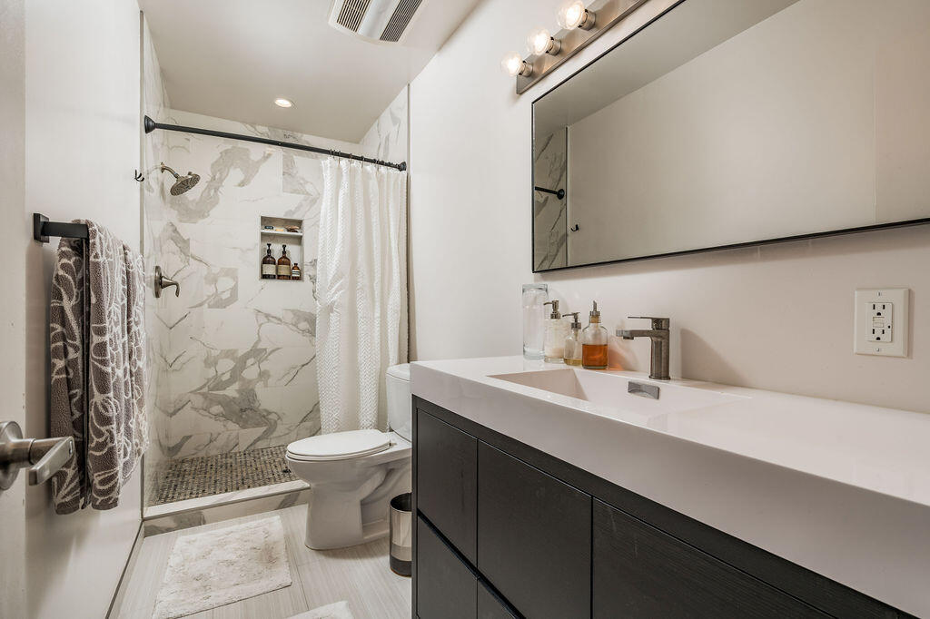 440 Corona Del Mar, SANTA BARBARA