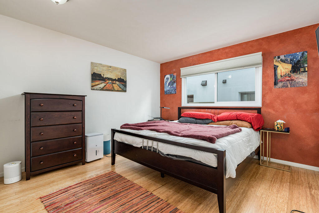 440 Corona Del Mar, SANTA BARBARA