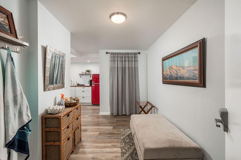 440 Corona Del Mar, SANTA BARBARA