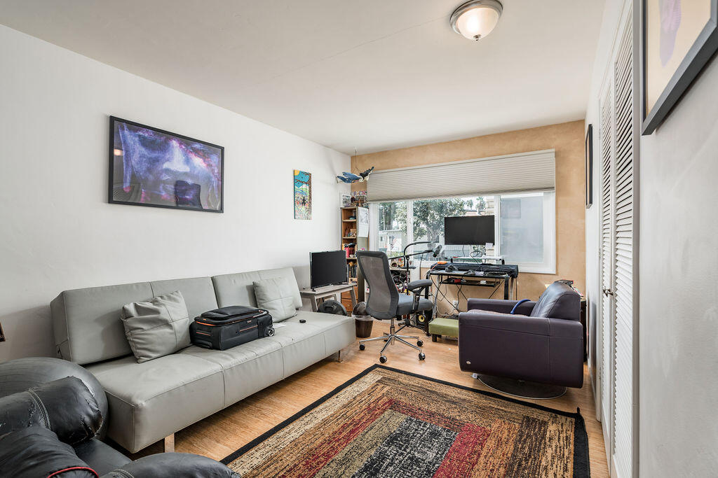 440 Corona Del Mar, SANTA BARBARA
