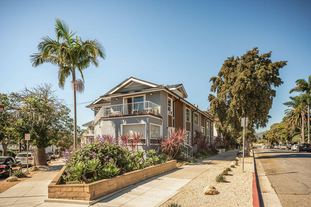 440 Corona Del Mar, SANTA BARBARA