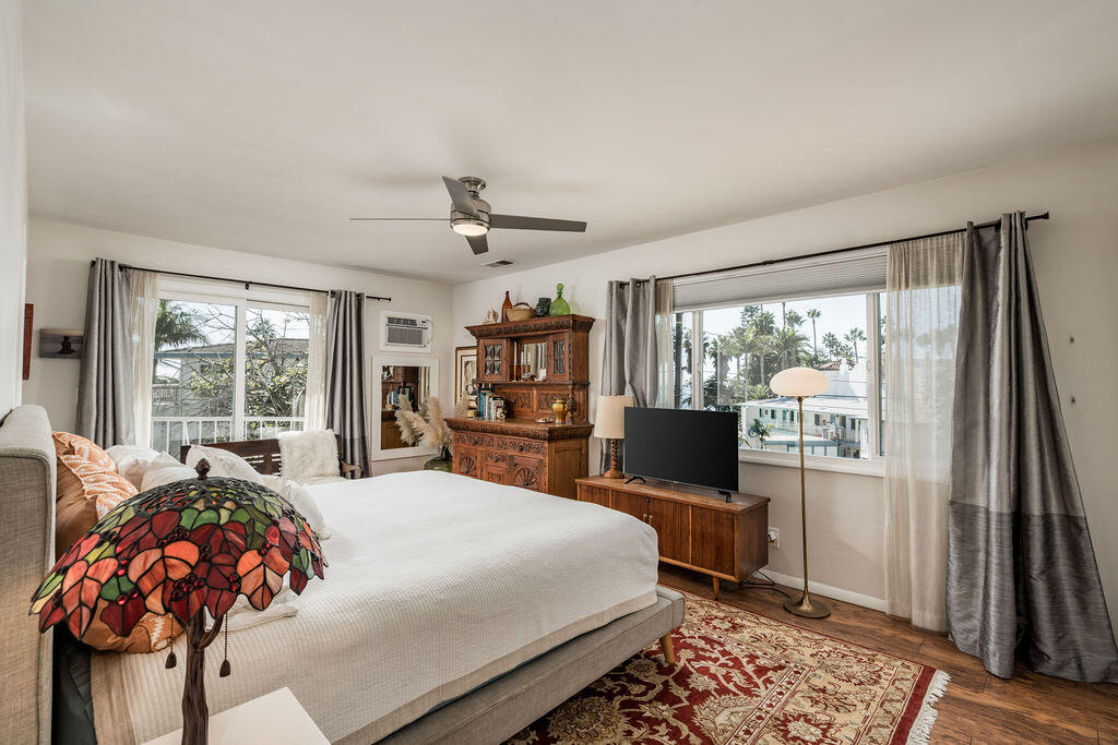 440 Corona Del Mar, SANTA BARBARA