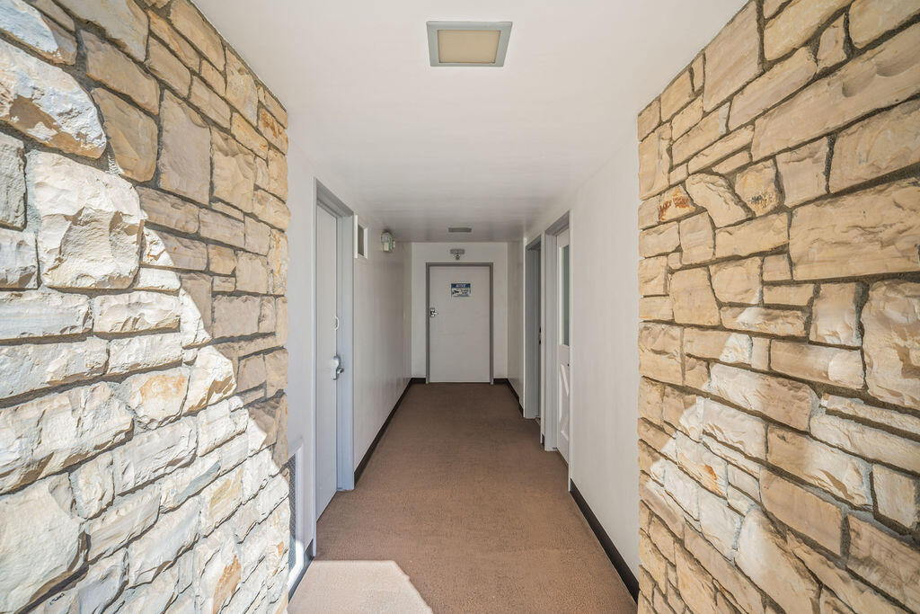 440 Corona Del Mar, SANTA BARBARA