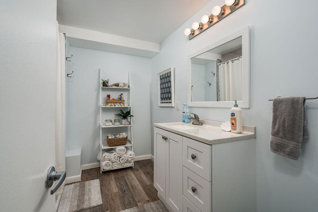 440 Corona Del Mar, SANTA BARBARA