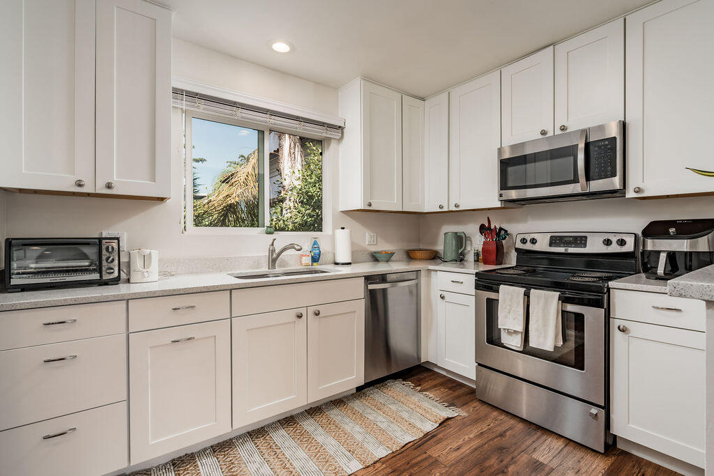 440 Corona Del Mar, SANTA BARBARA