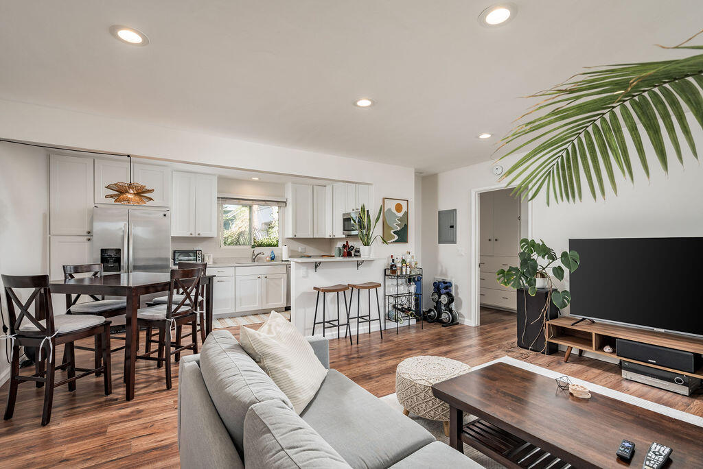 440 Corona Del Mar, SANTA BARBARA