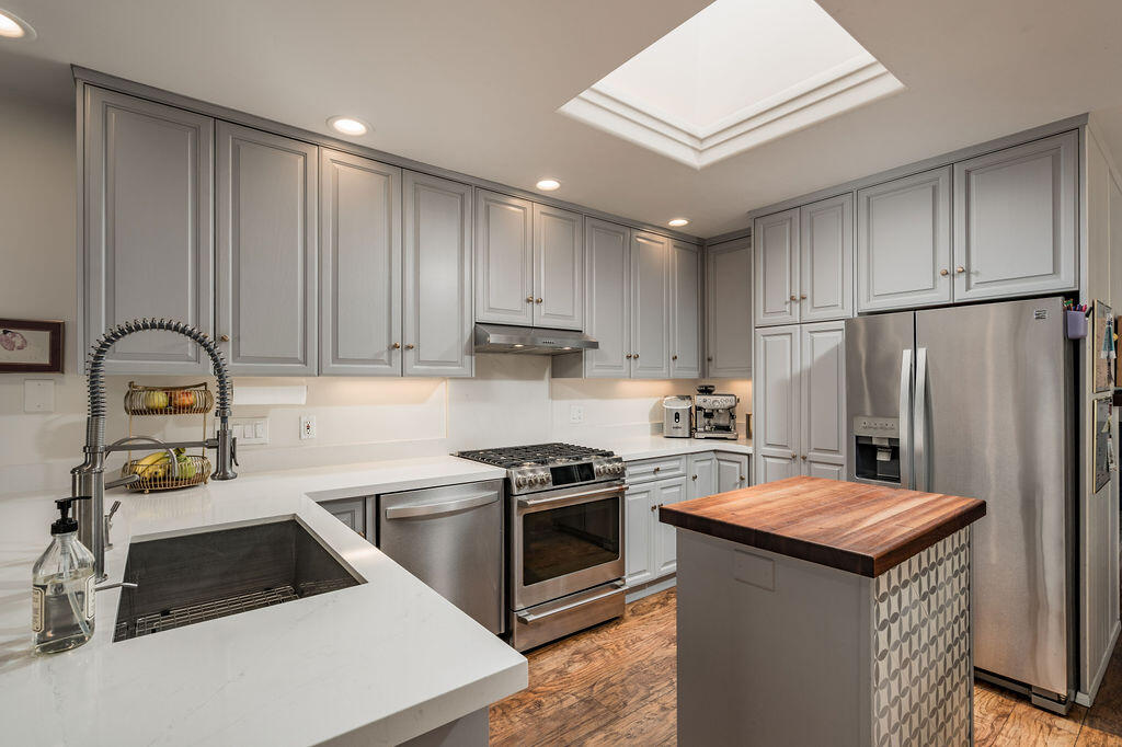 440 Corona Del Mar, SANTA BARBARA