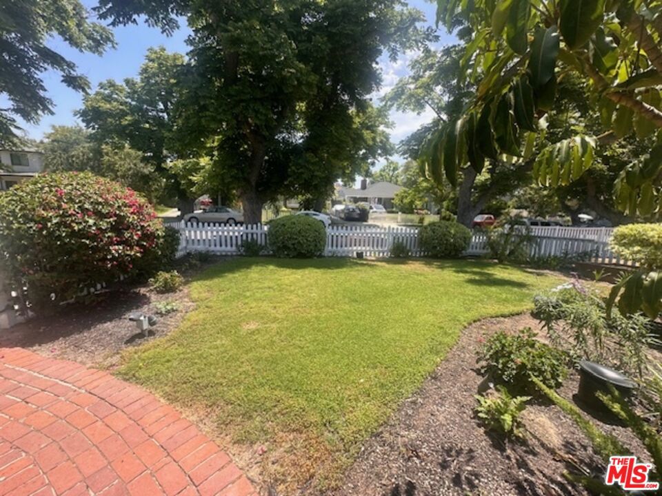 4715 Camellia Avenue