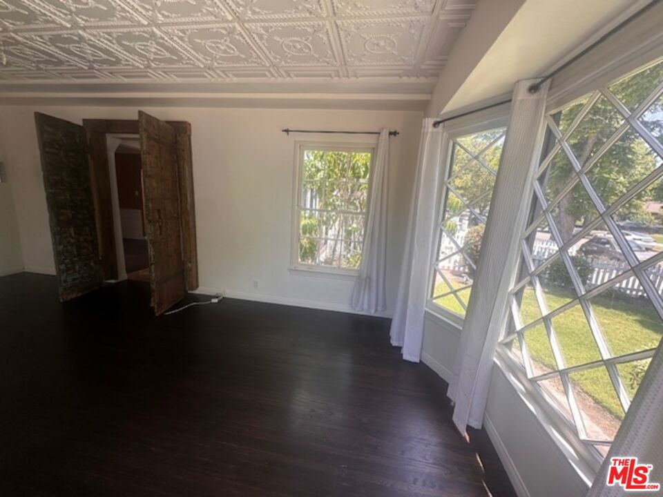 4715 Camellia Avenue