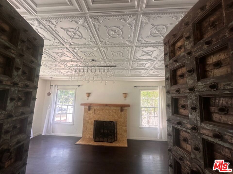 4715 Camellia Avenue