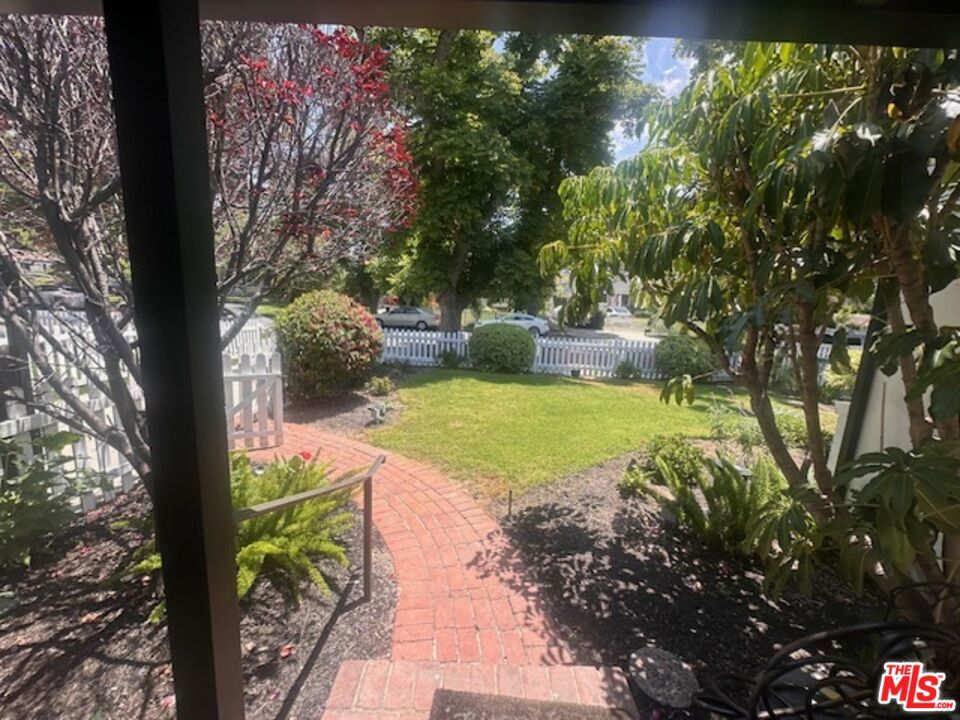 4715 Camellia Avenue